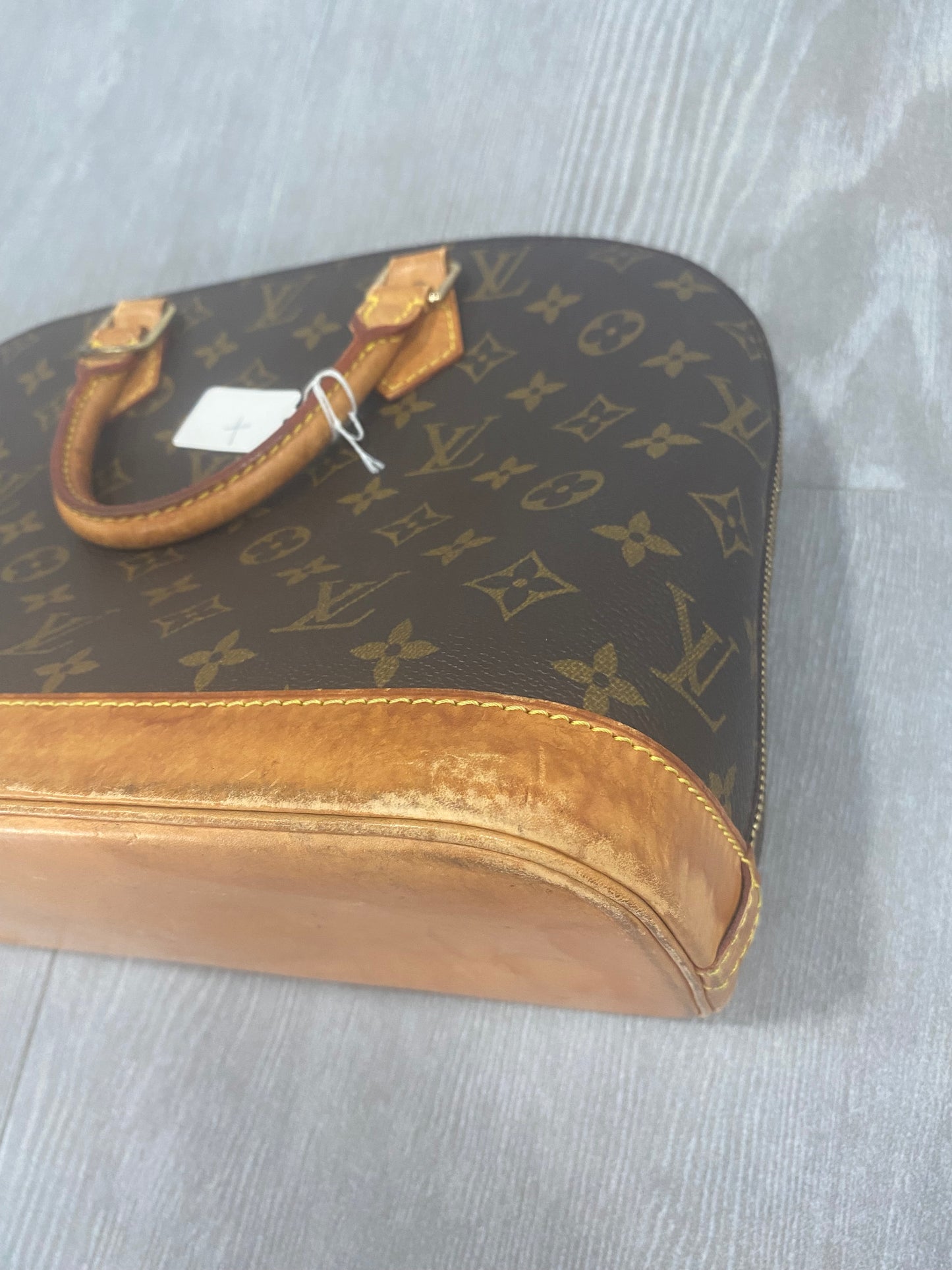 Louis Vuitton Alma PM