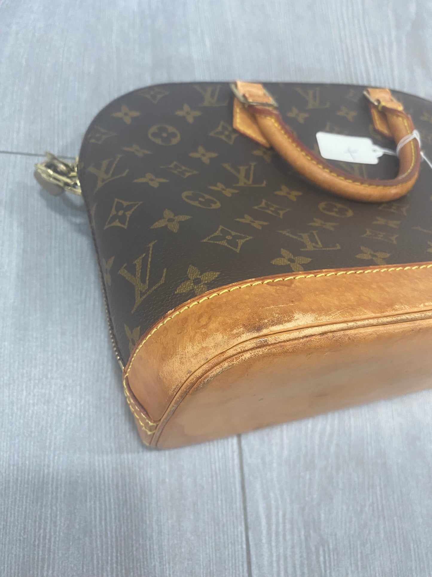 Louis Vuitton Alma PM