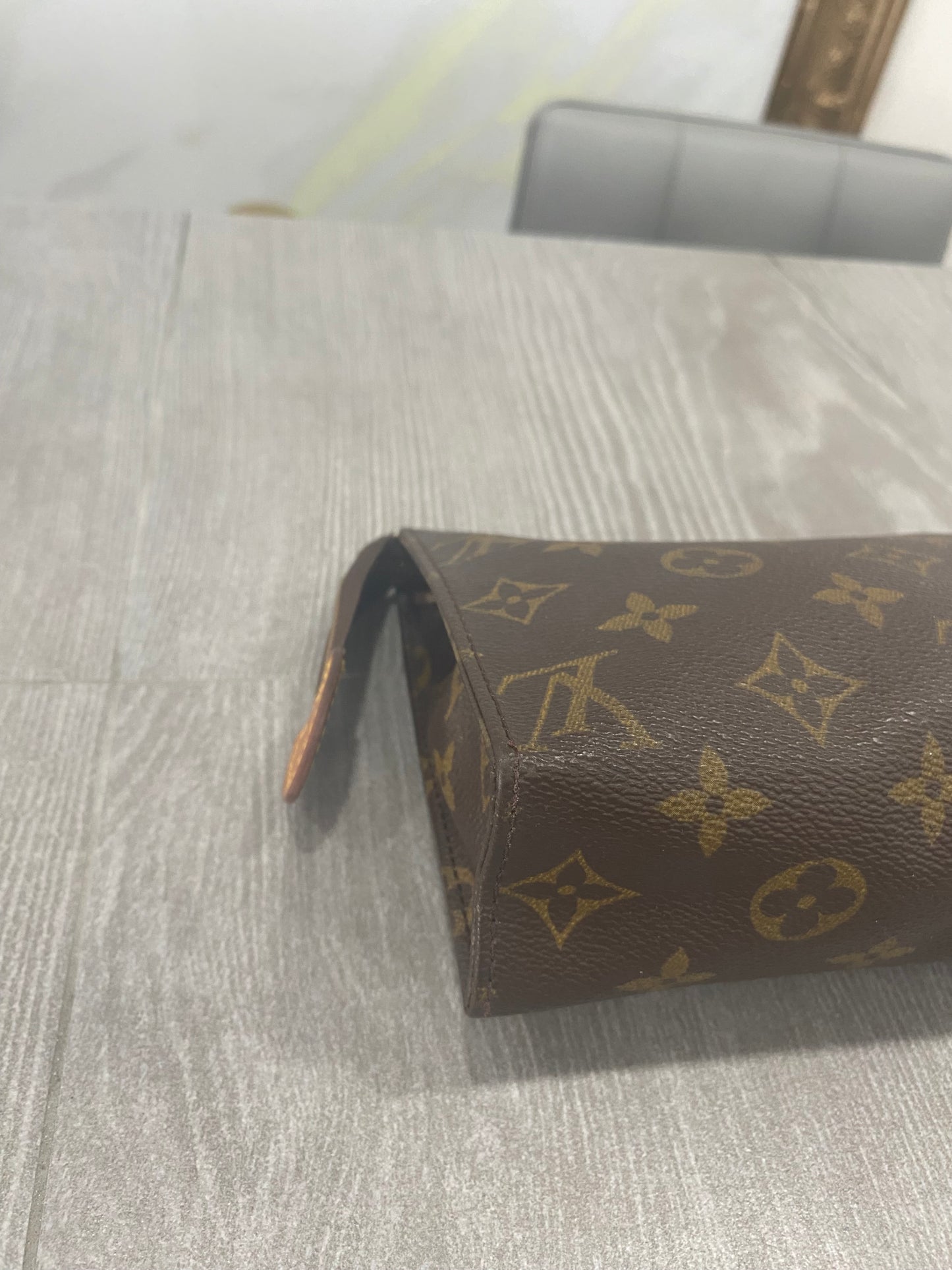 Pochette Louis Vuitton 19cm