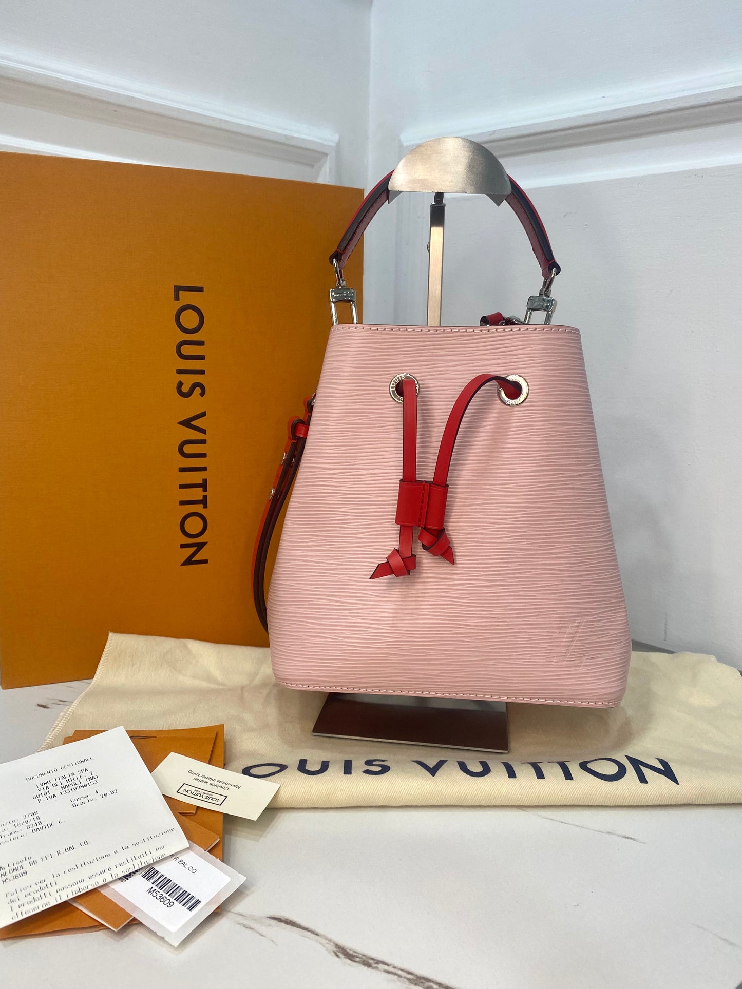 Louis Vuitton Secchiello Noé BB Epi
