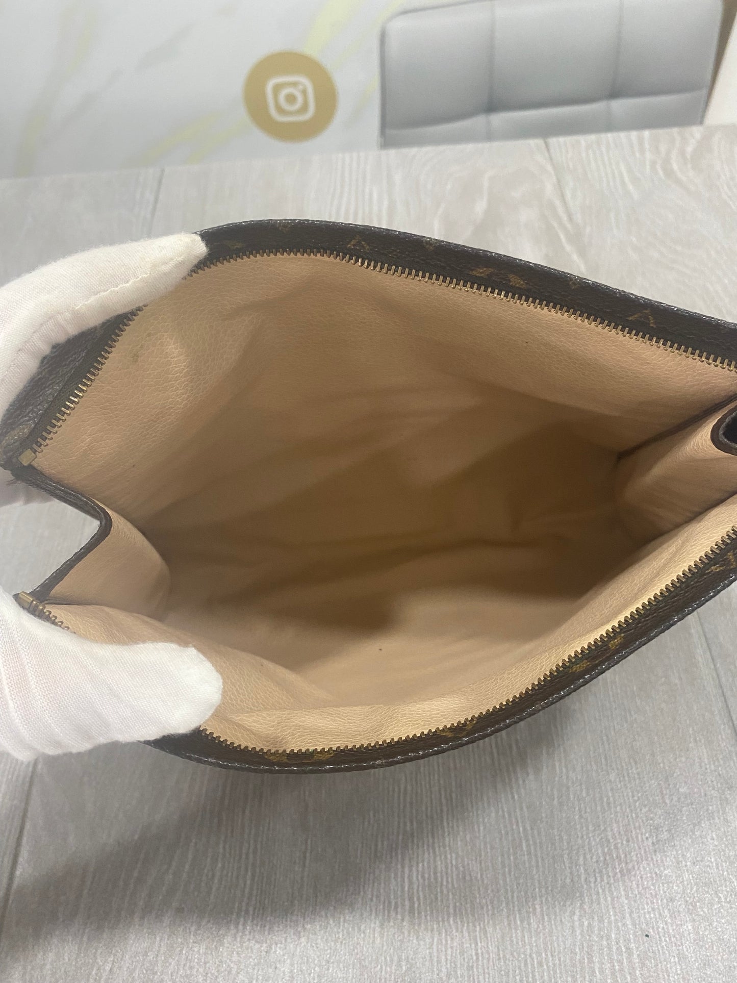 Pochette Louis Vuitton 24cm