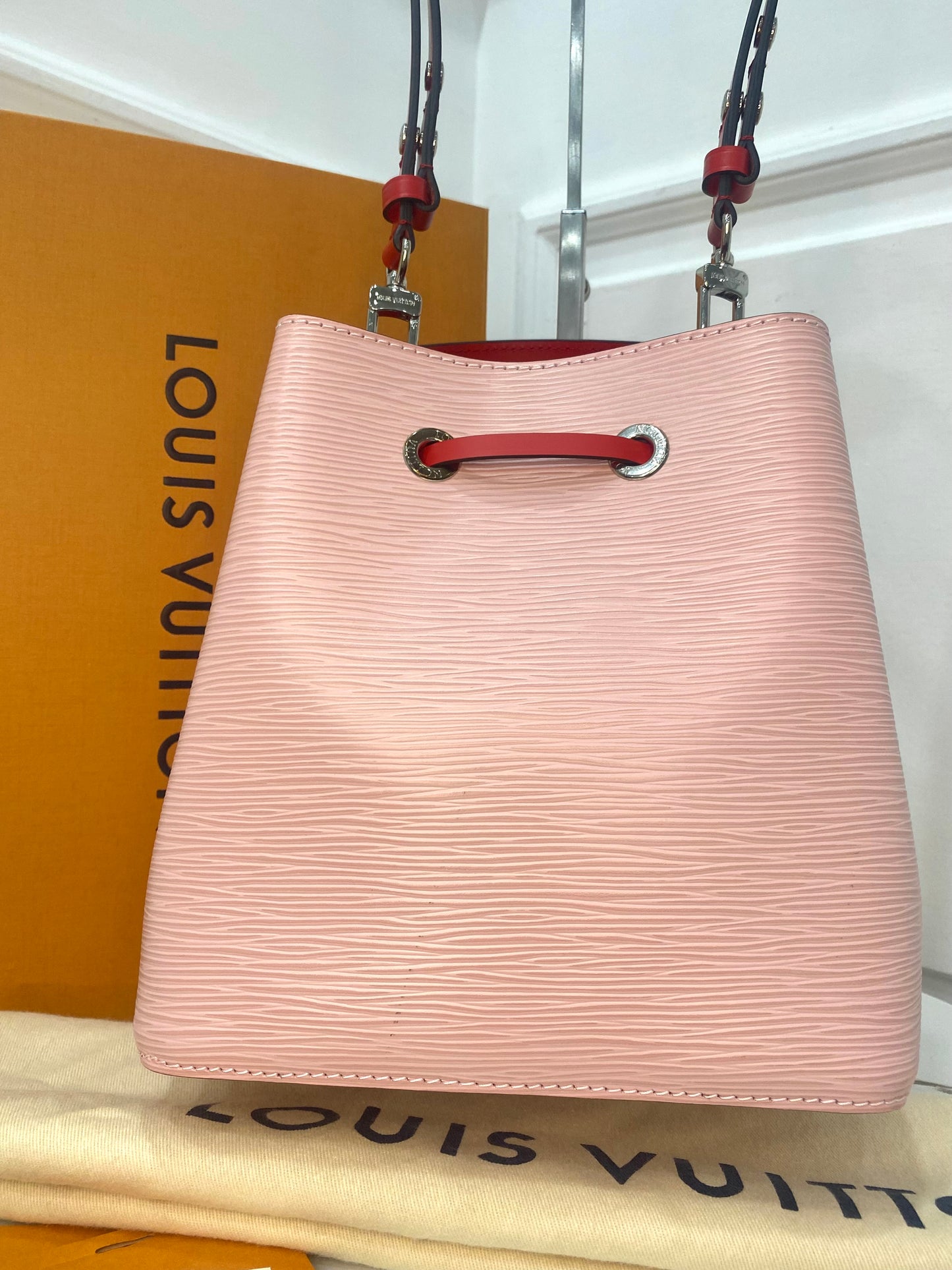 Louis Vuitton Secchiello Noé BB Epi