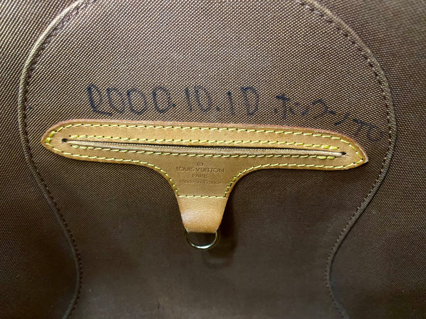 Louis Vuitton Ellipse MM
