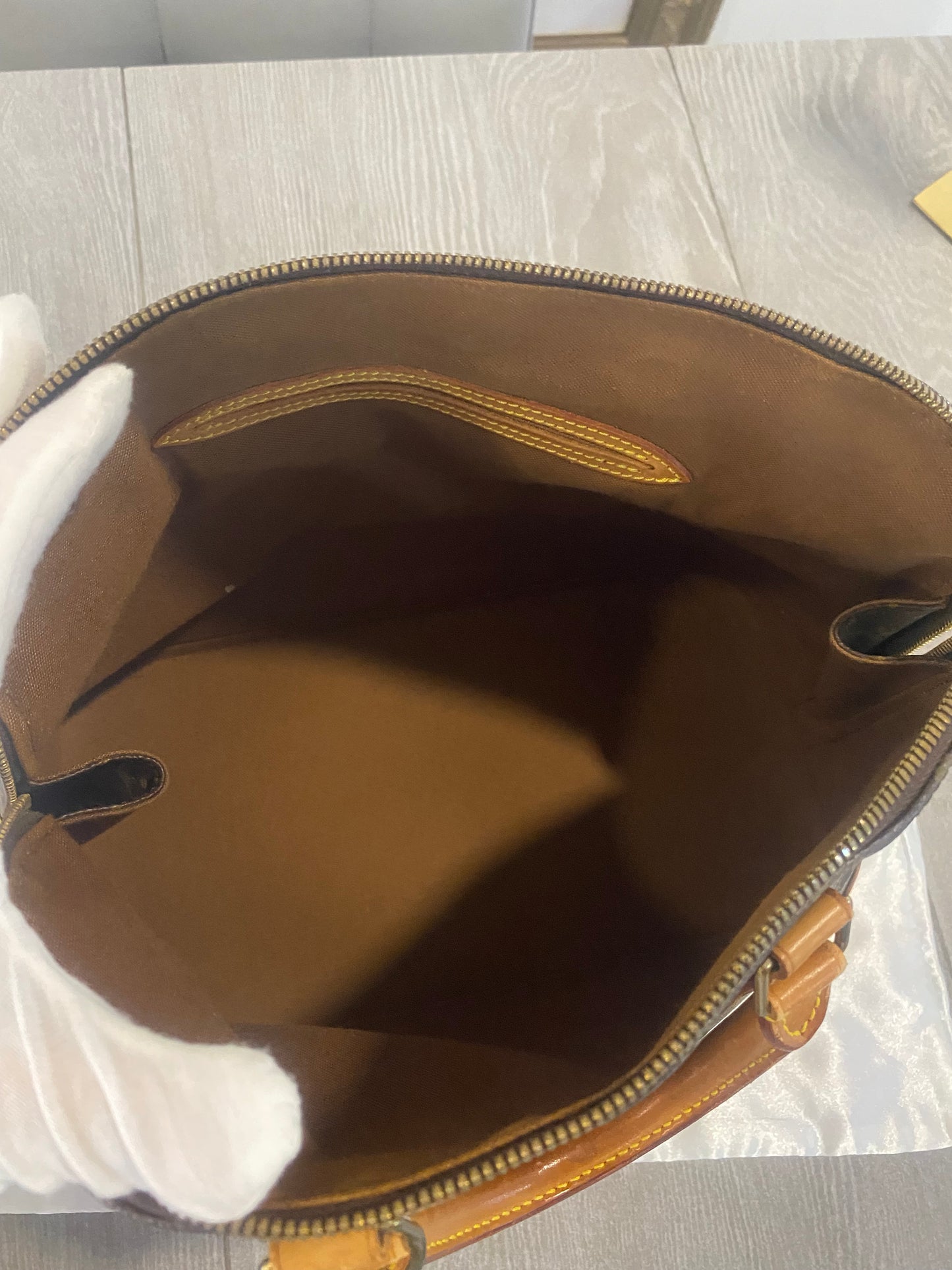 Louis Vuitton Alma PM