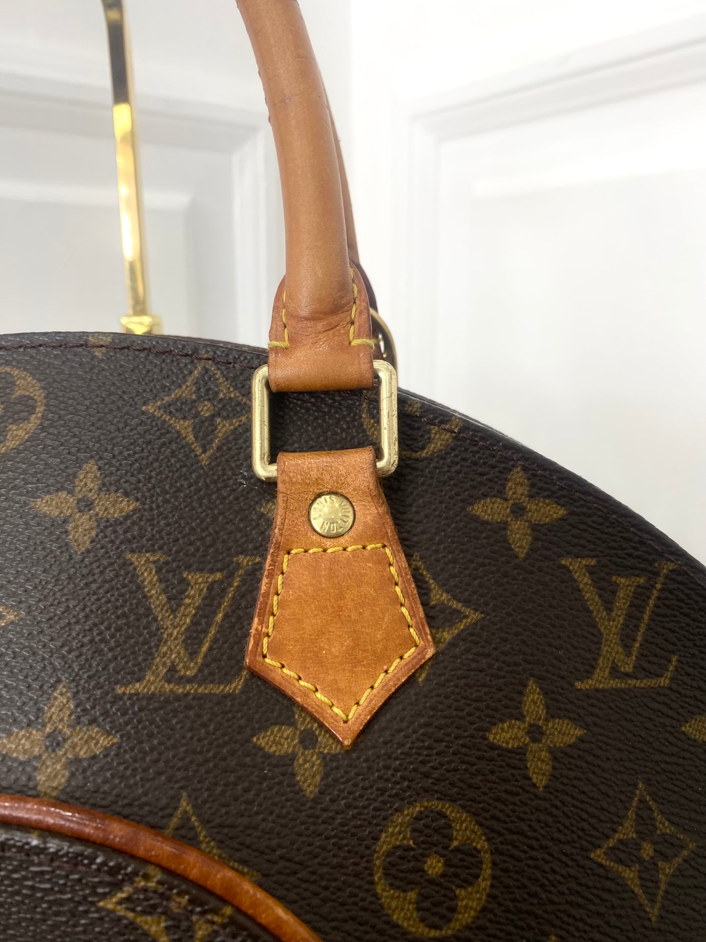 Louis Vuitton Ellipse MM