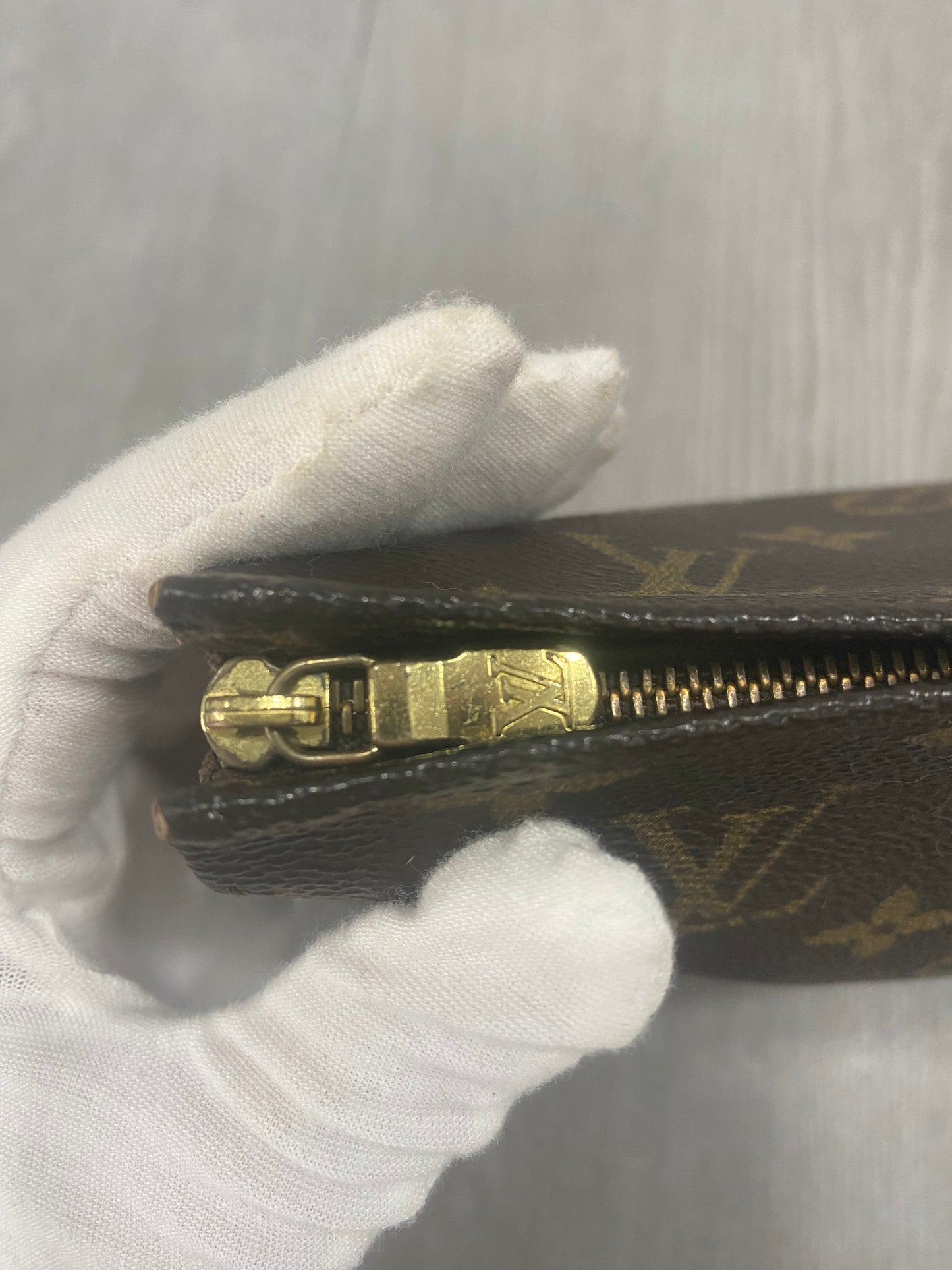 Pochette Louis Vuitton 24cm