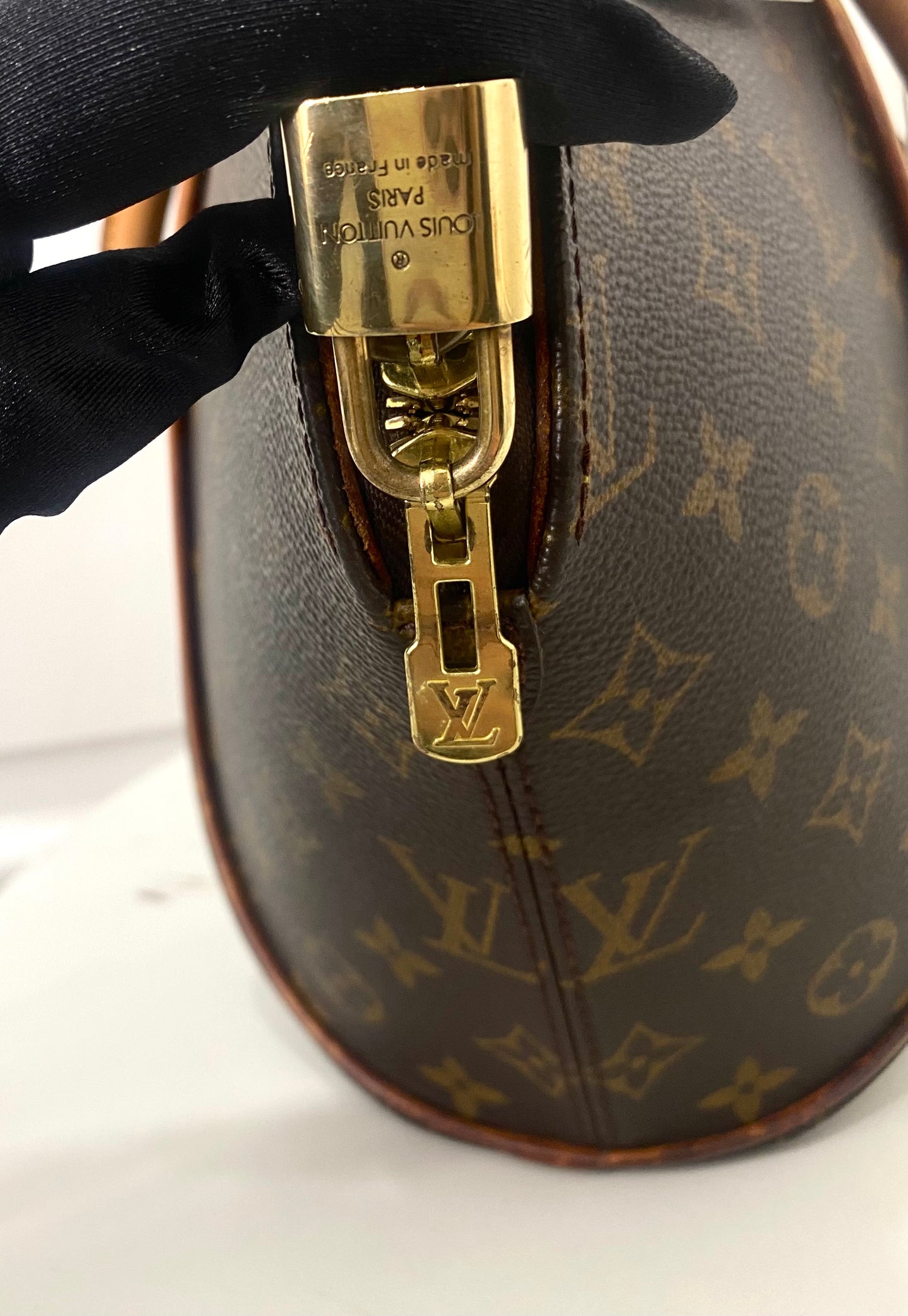 Louis Vuitton Ellipse MM