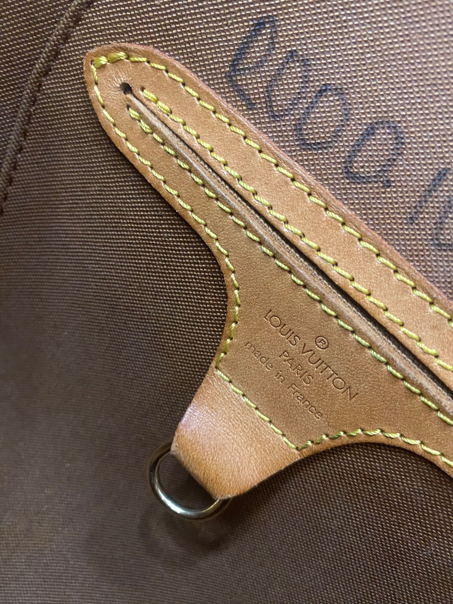Louis Vuitton Ellipse MM