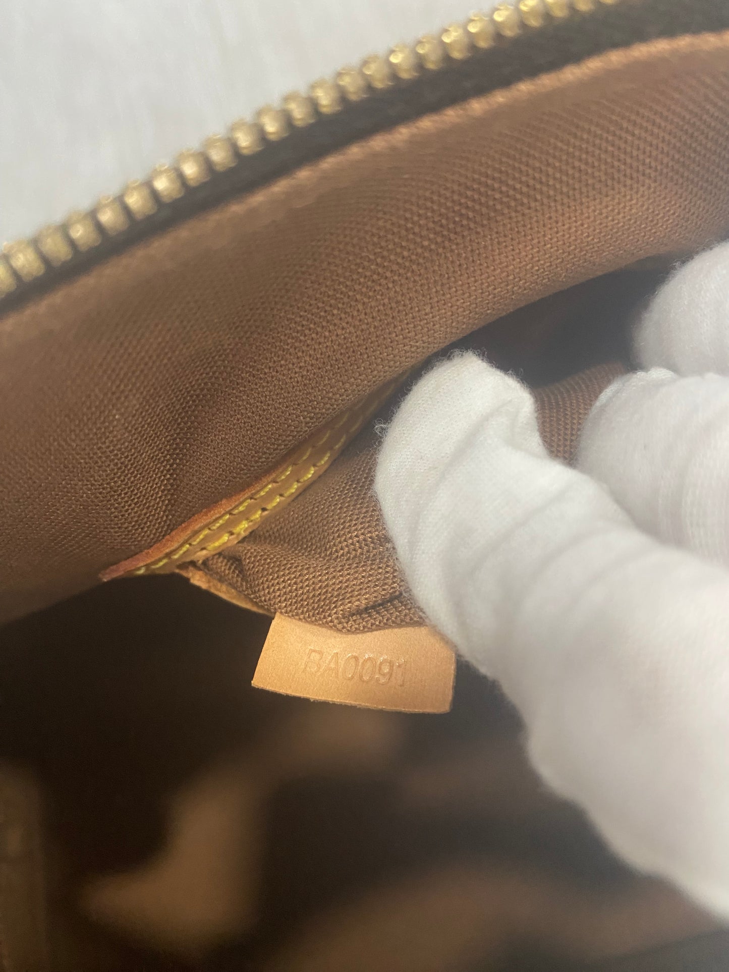 Louis Vuitton Alma PM