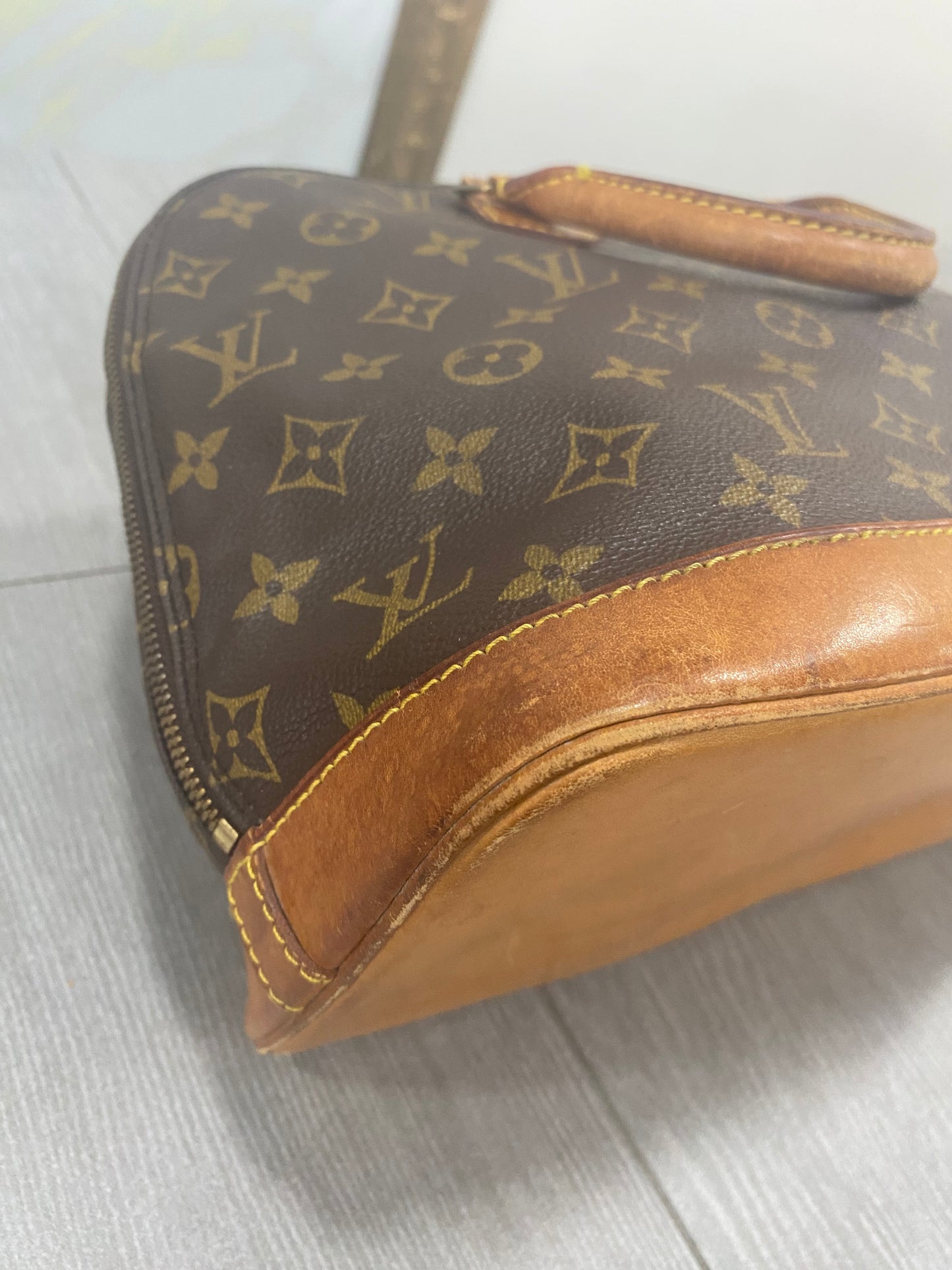 Louis Vuitton Alma PM
