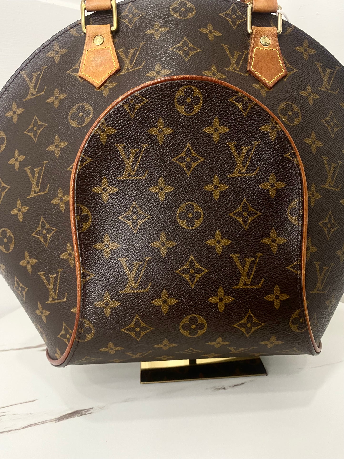 Louis Vuitton Ellipse MM