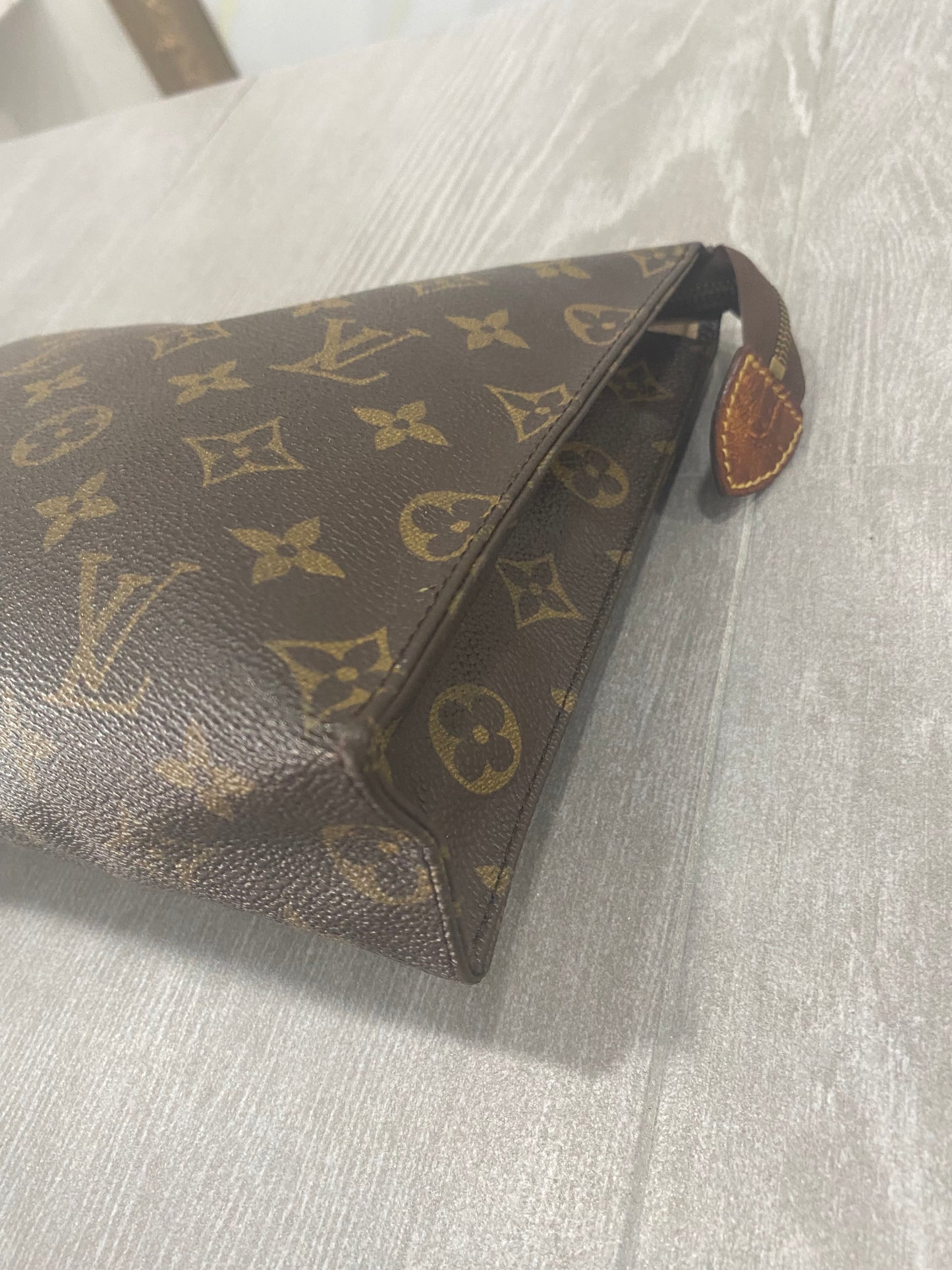 Pochette Louis Vuitton 24cm