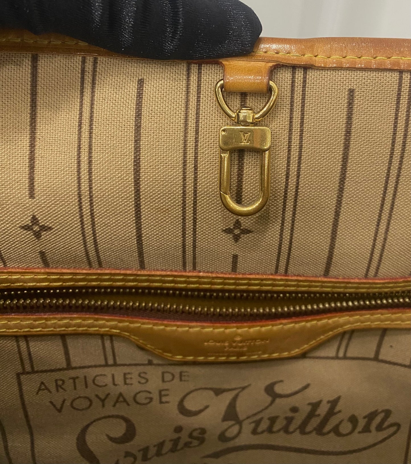 Louis Vuitton Neverfull PM