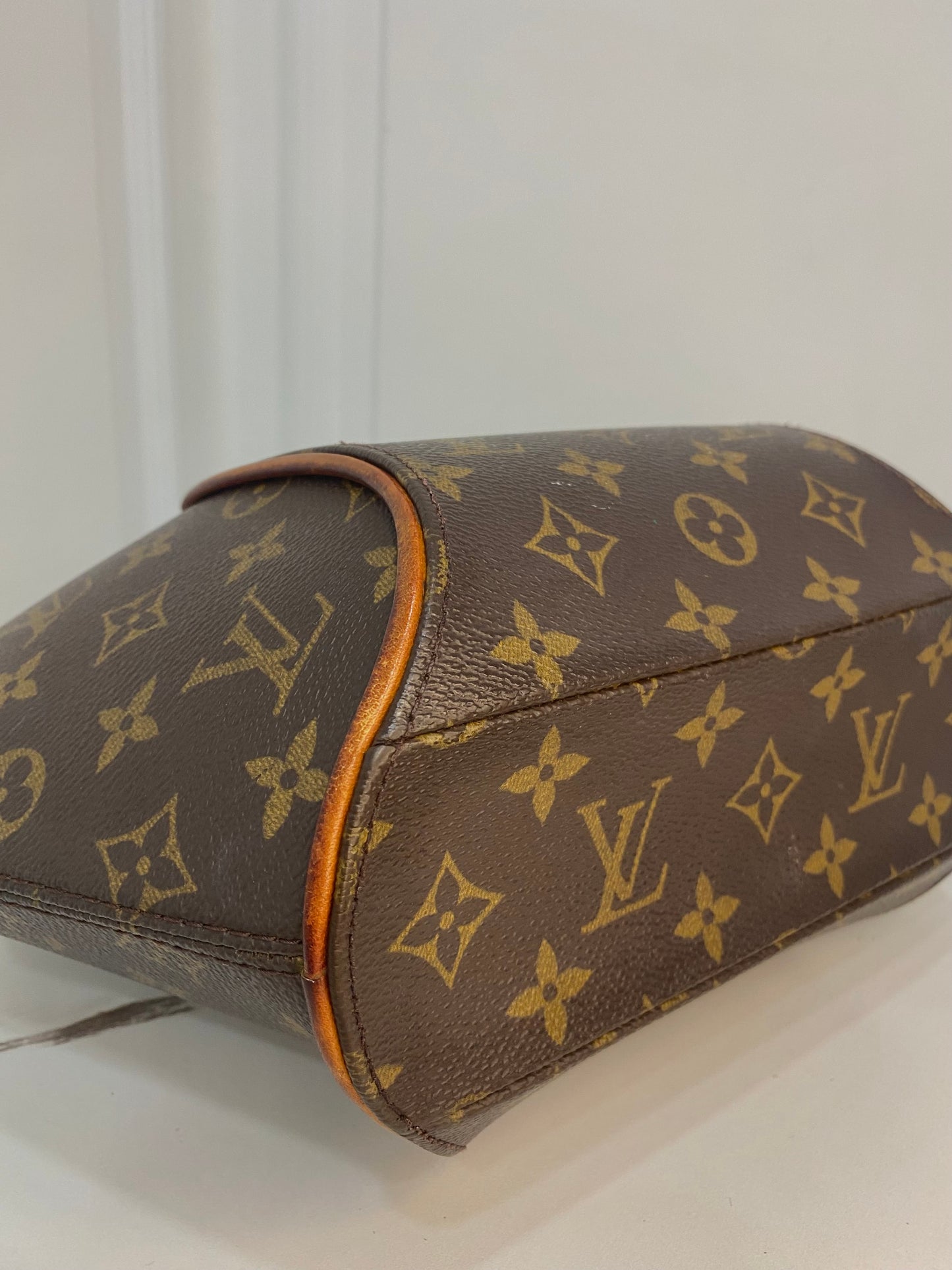 Louis Vuitton Ellipse PM
