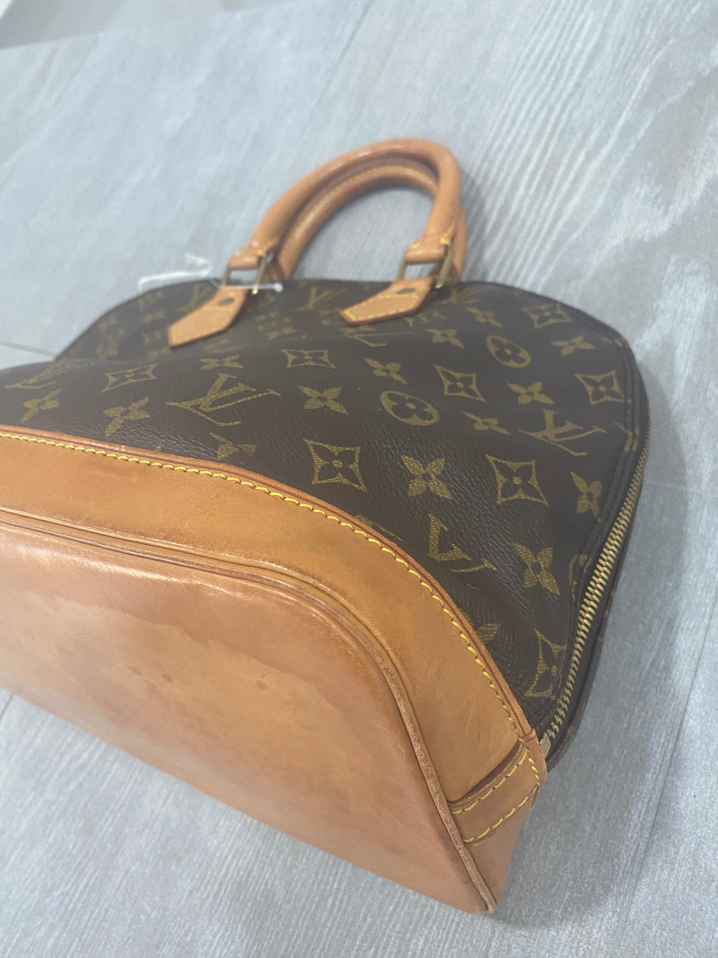 Louis Vuitton Alma PM