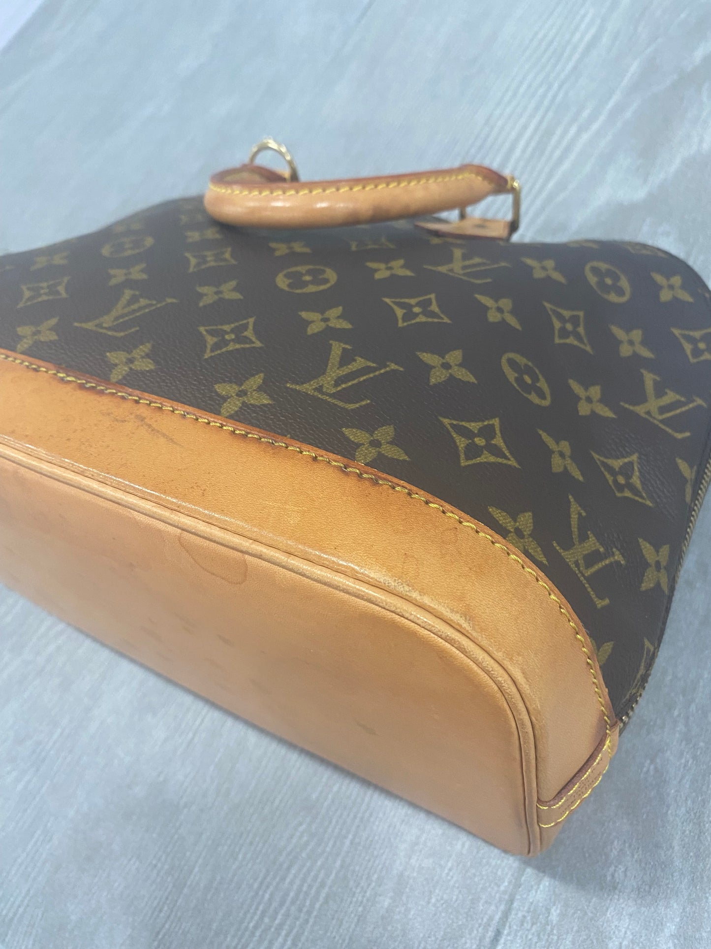 Louis Vuitton Alma PM