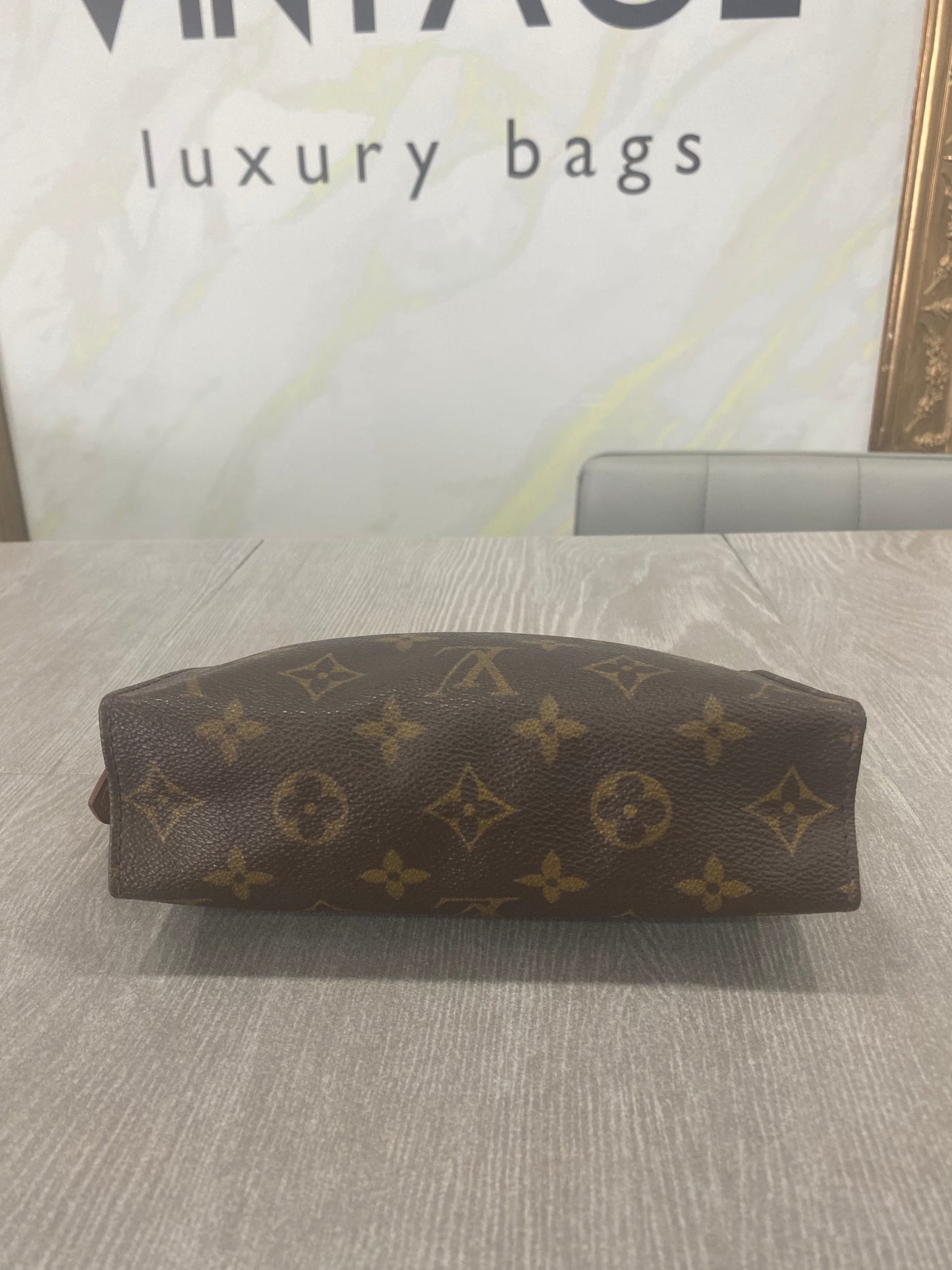 Pochette Louis Vuitton 19cm