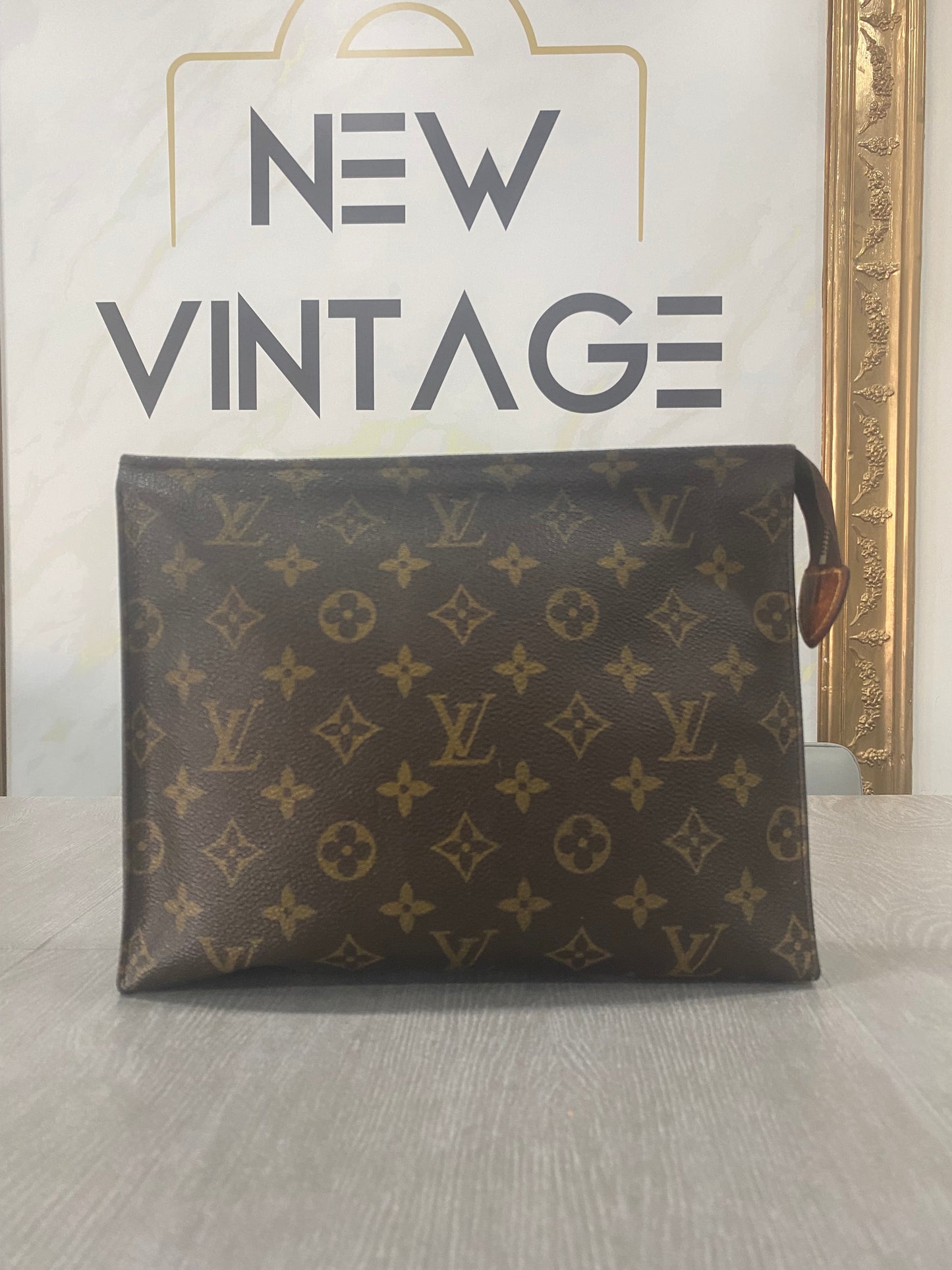 Pochette Louis Vuitton 24cm