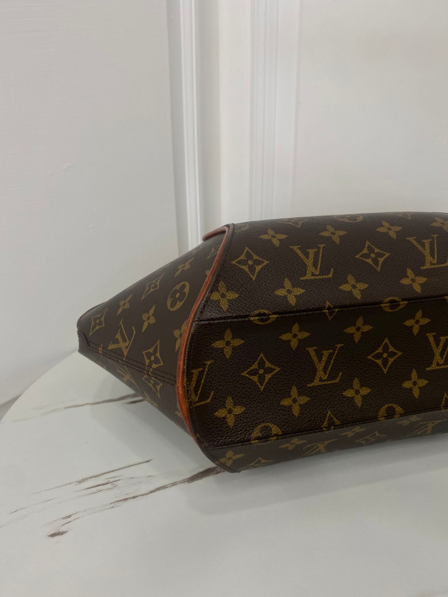 Louis Vuitton Ellipse MM