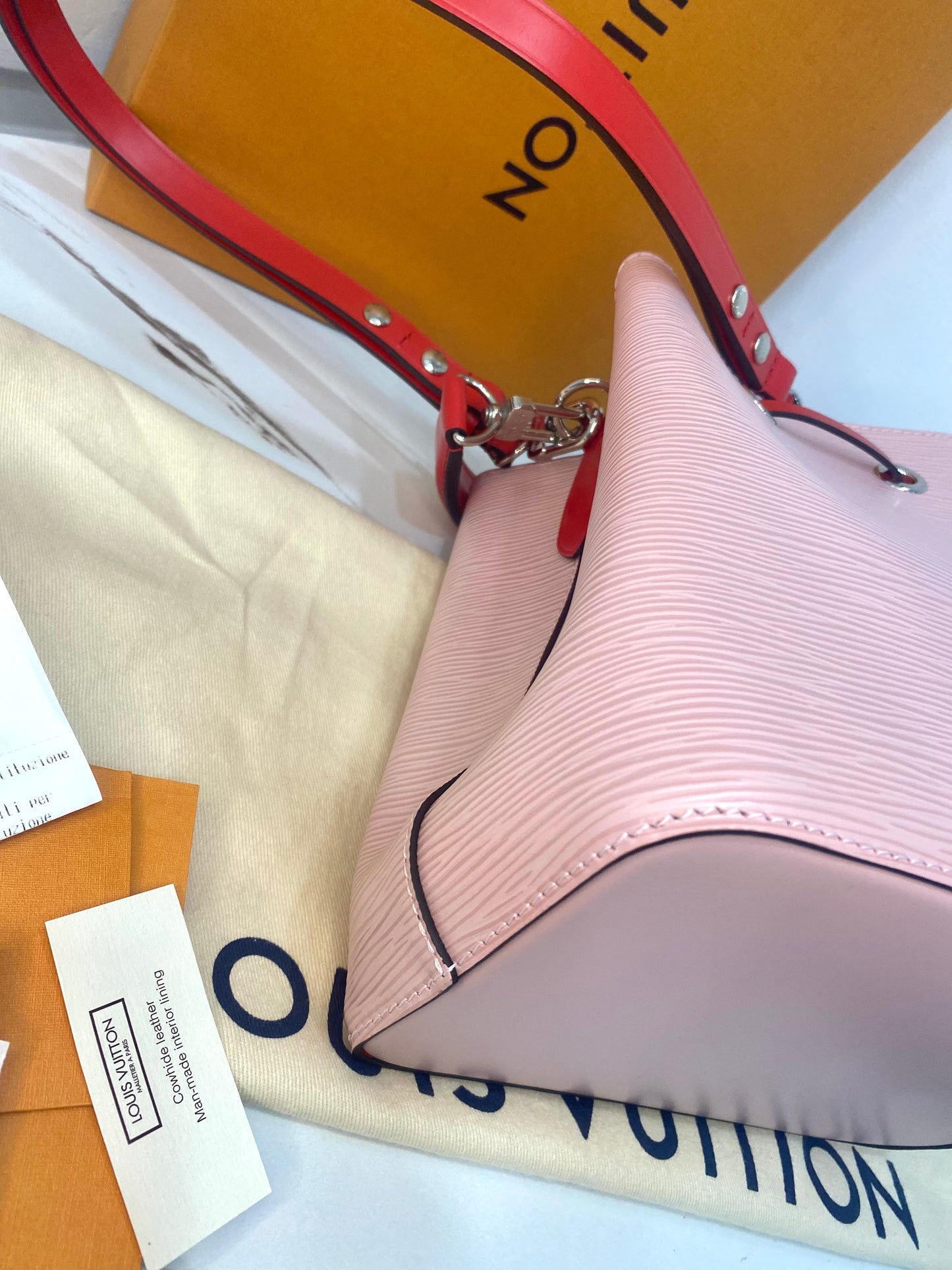 Louis Vuitton Secchiello Noé BB Epi