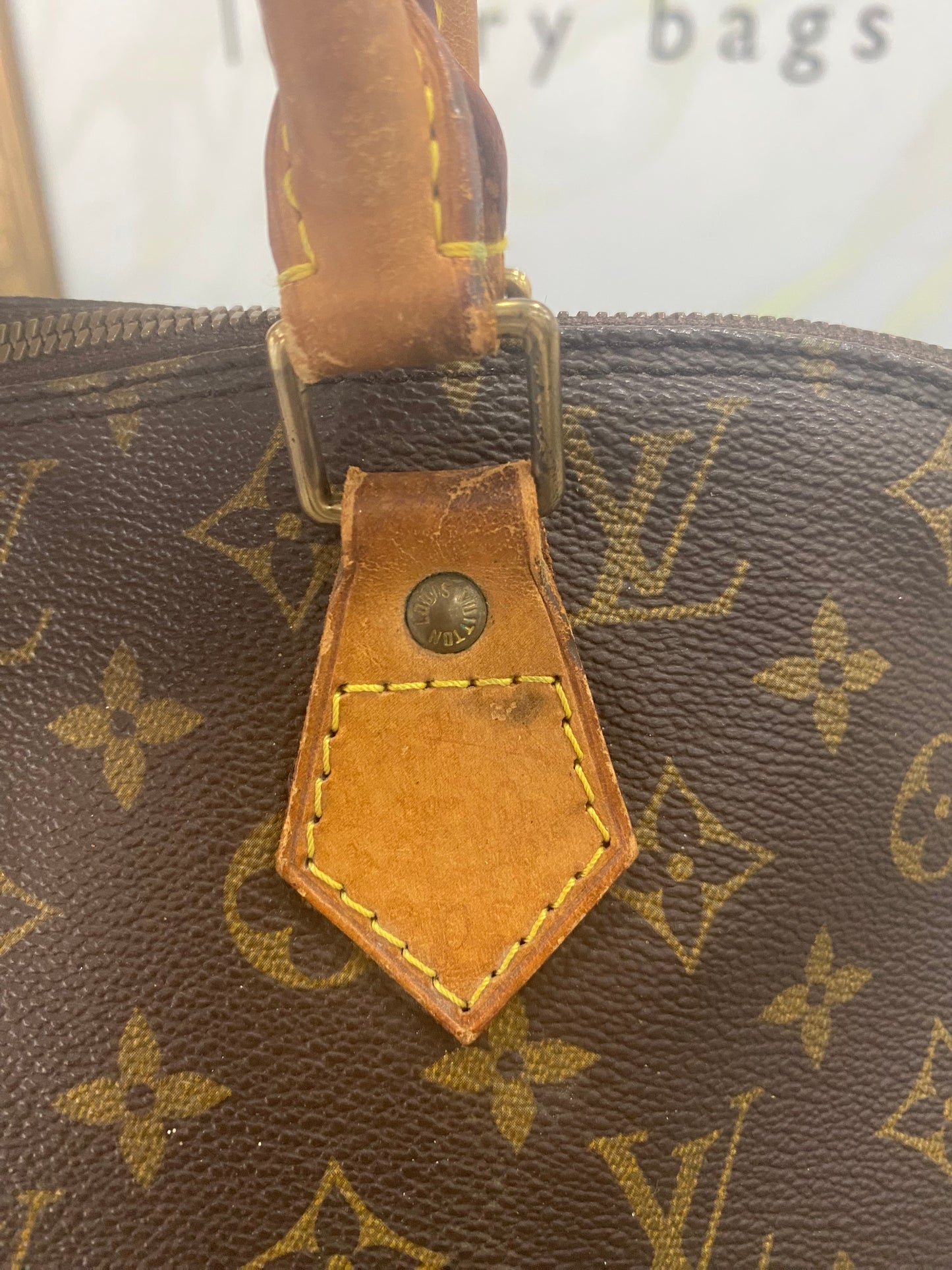 Louis Vuitton Alma PM