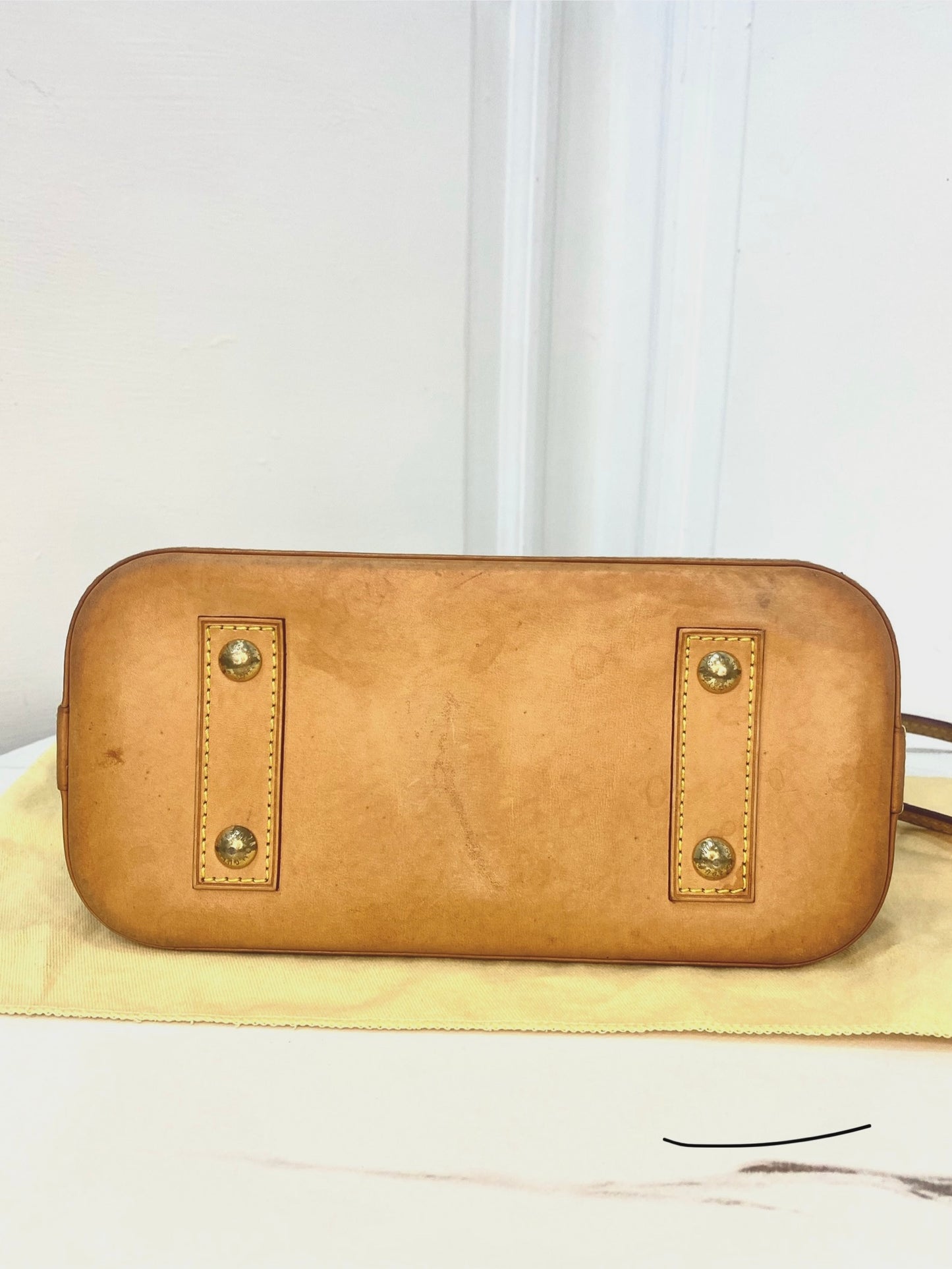 Louis Vuitton Alma BB