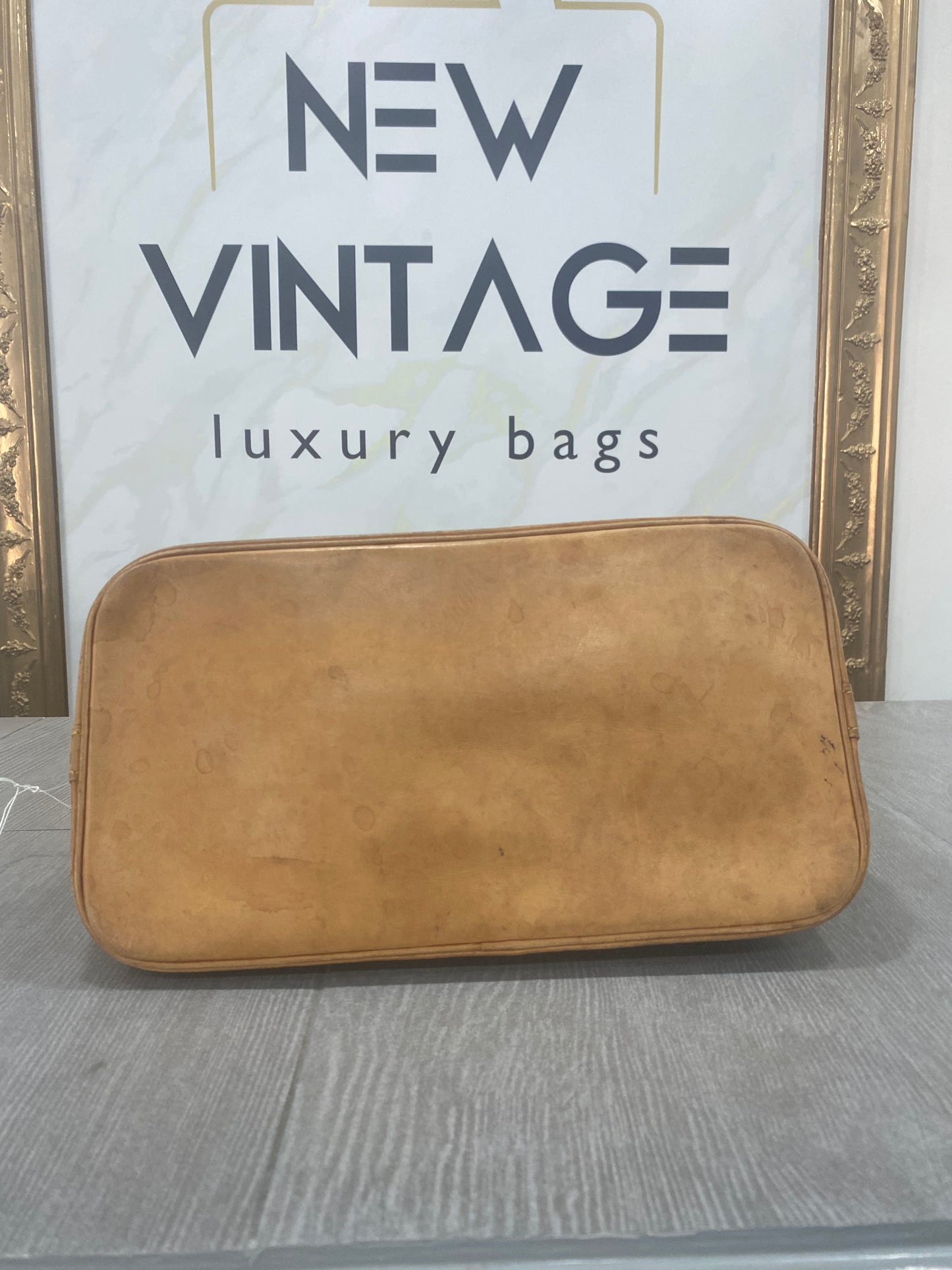 Louis Vuitton Alma PM