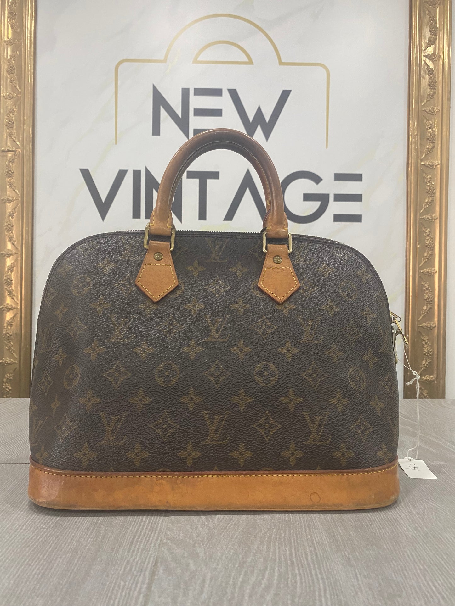 Louis Vuitton Alma PM