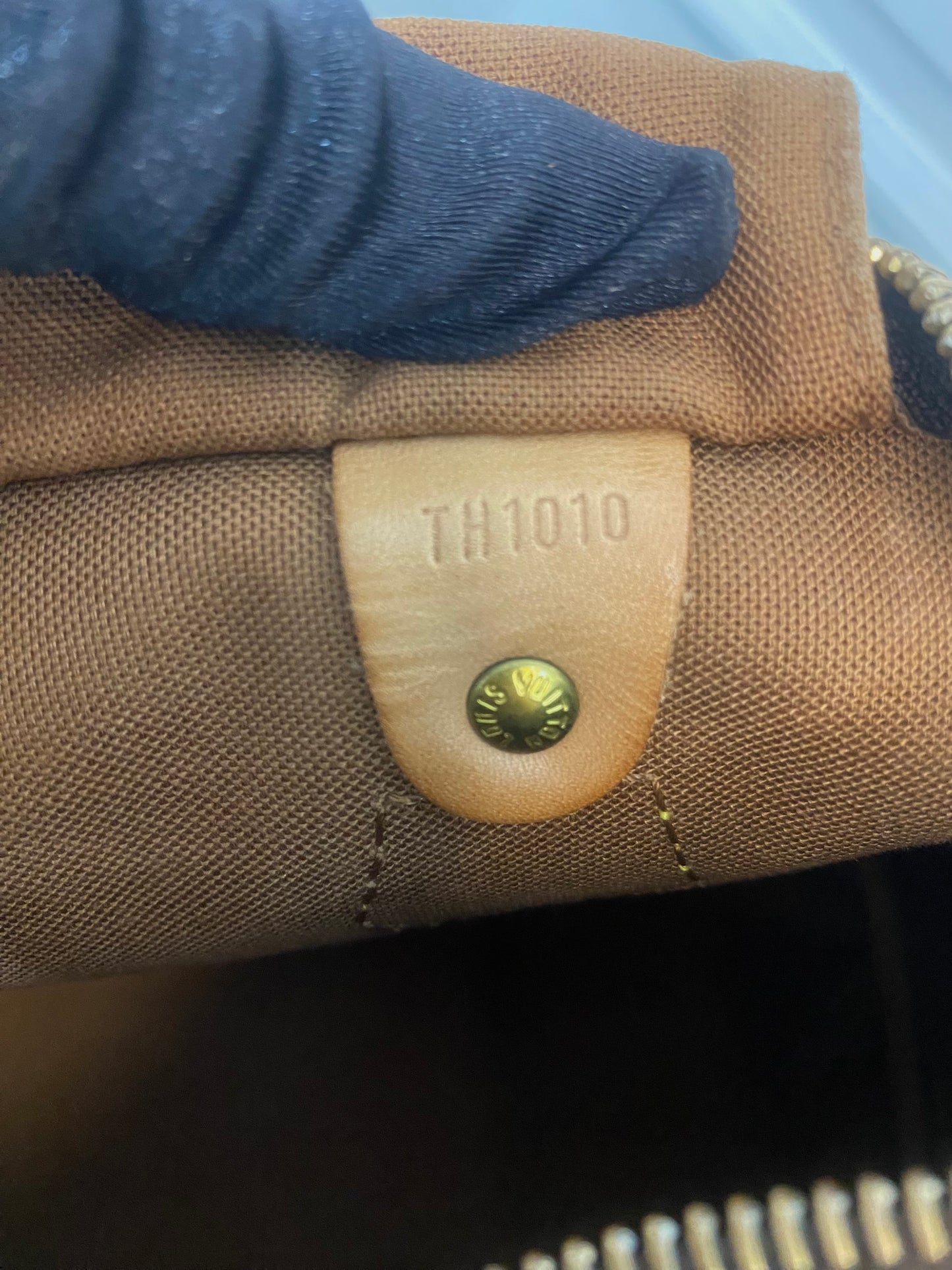 Louis Vuitton Speedy 30