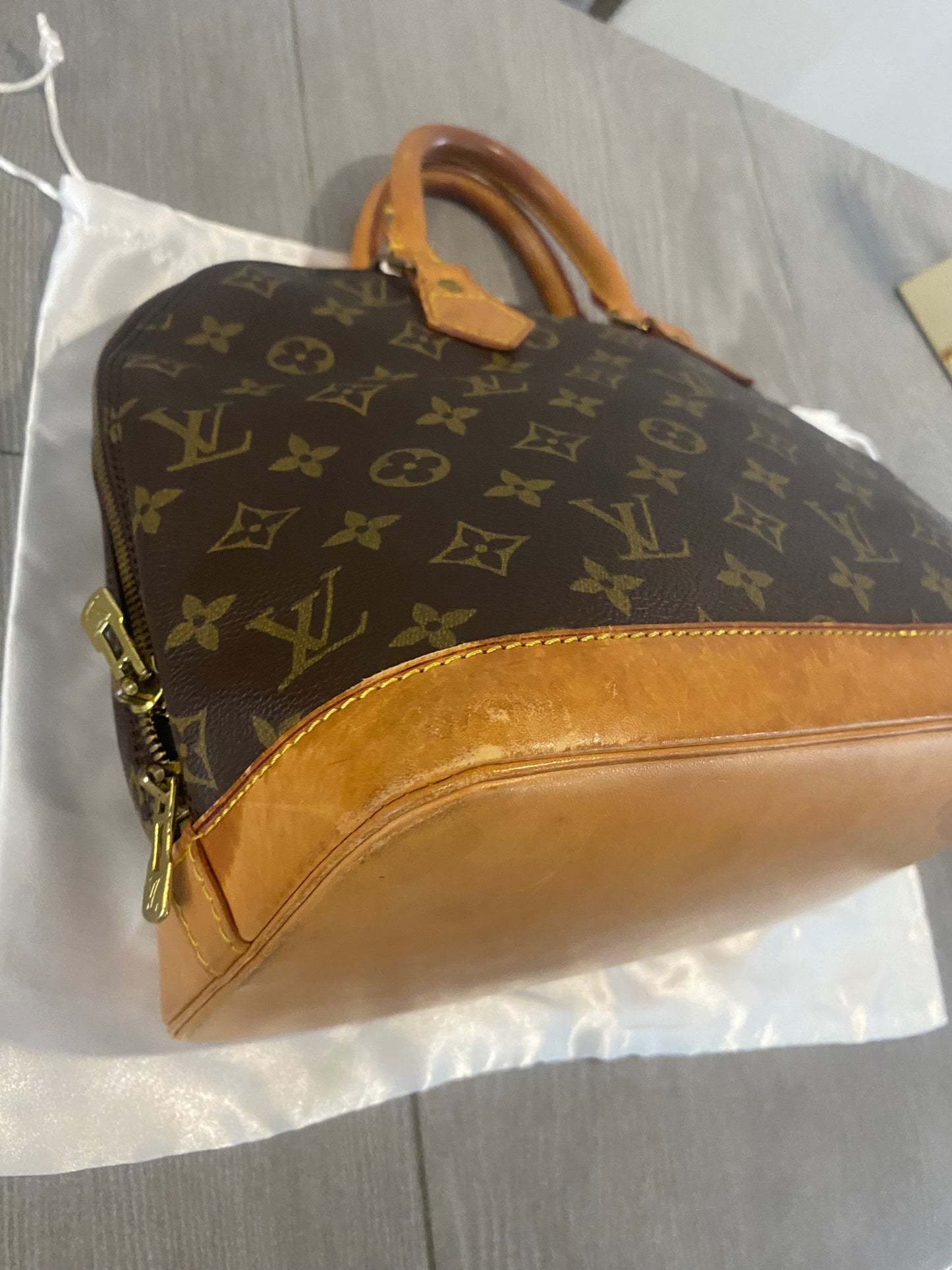 Louis Vuitton Alma PM