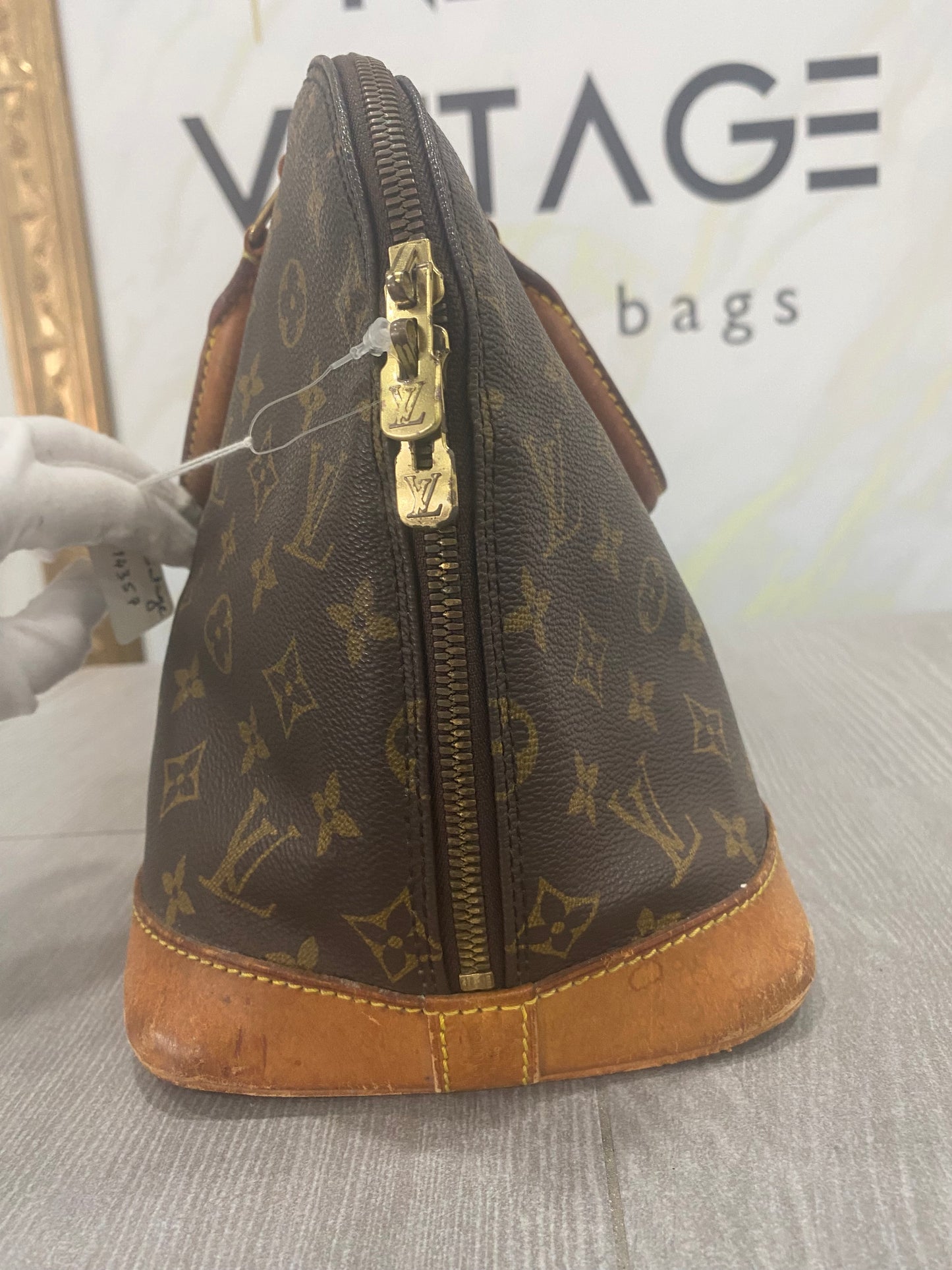 Louis Vuitton Alma PM