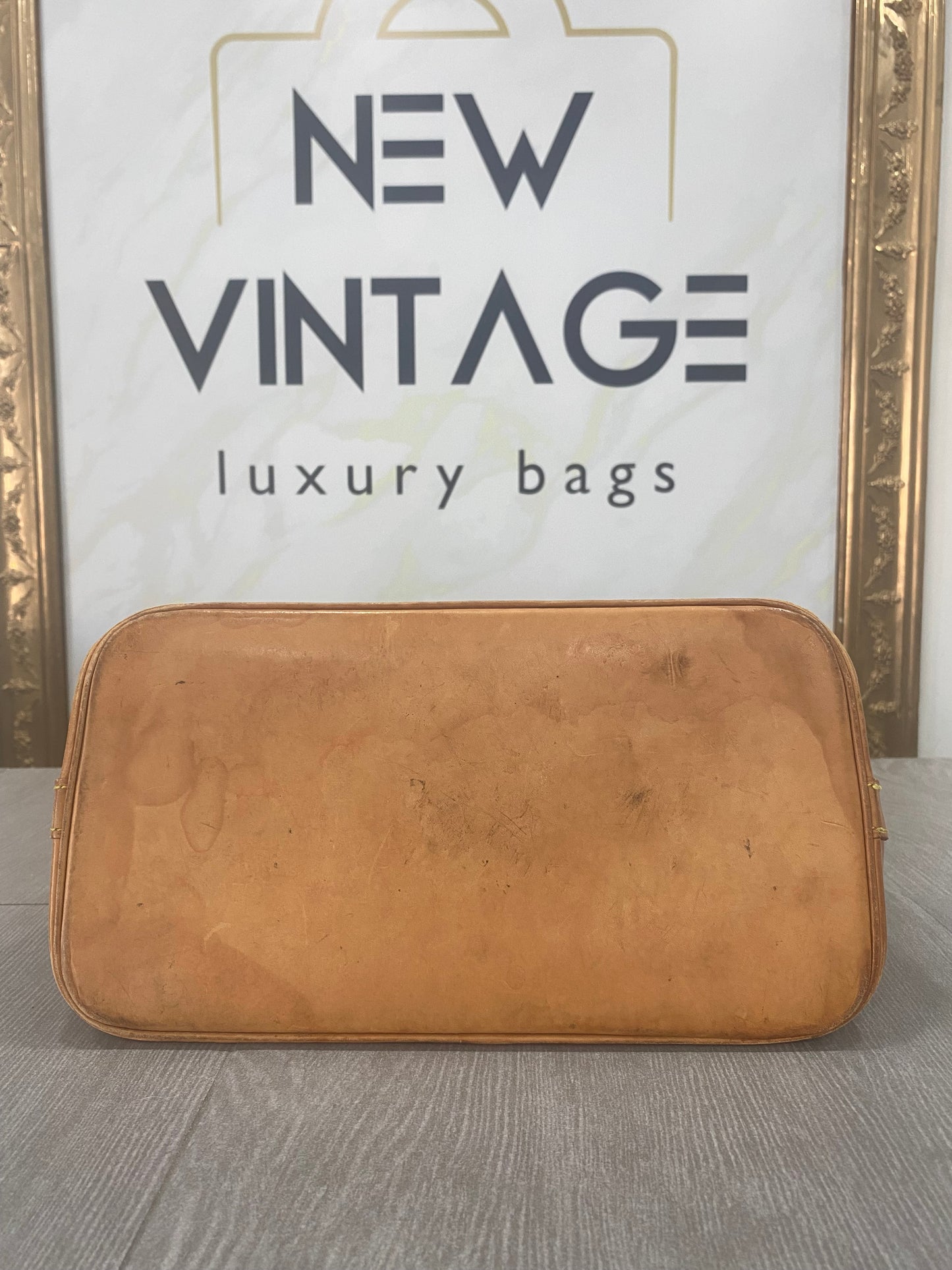 Louis Vuitton Alma PM