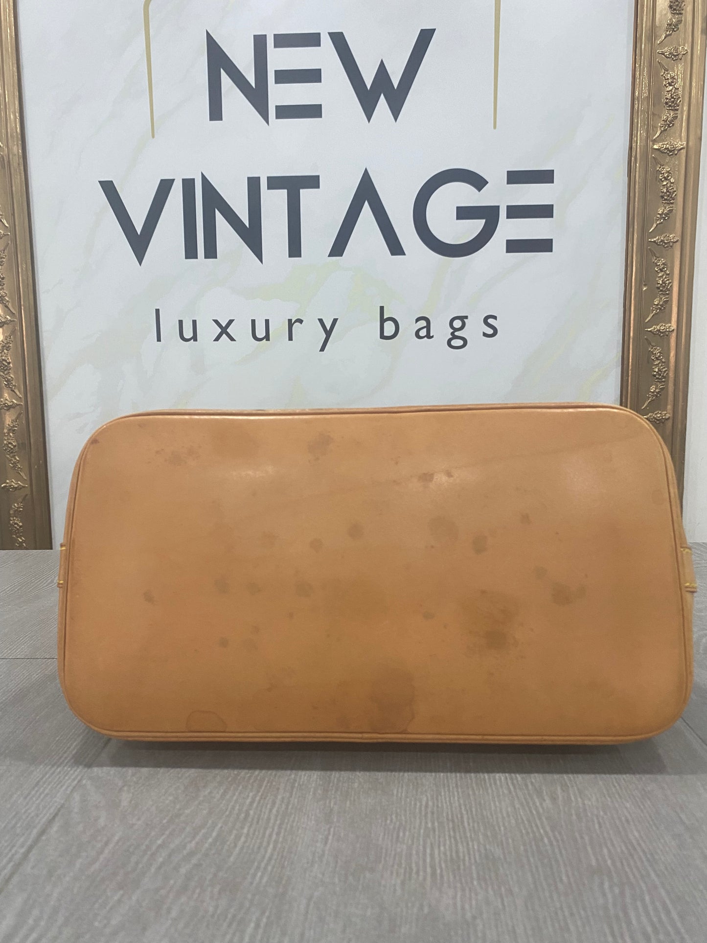 Louis Vuitton Alma PM