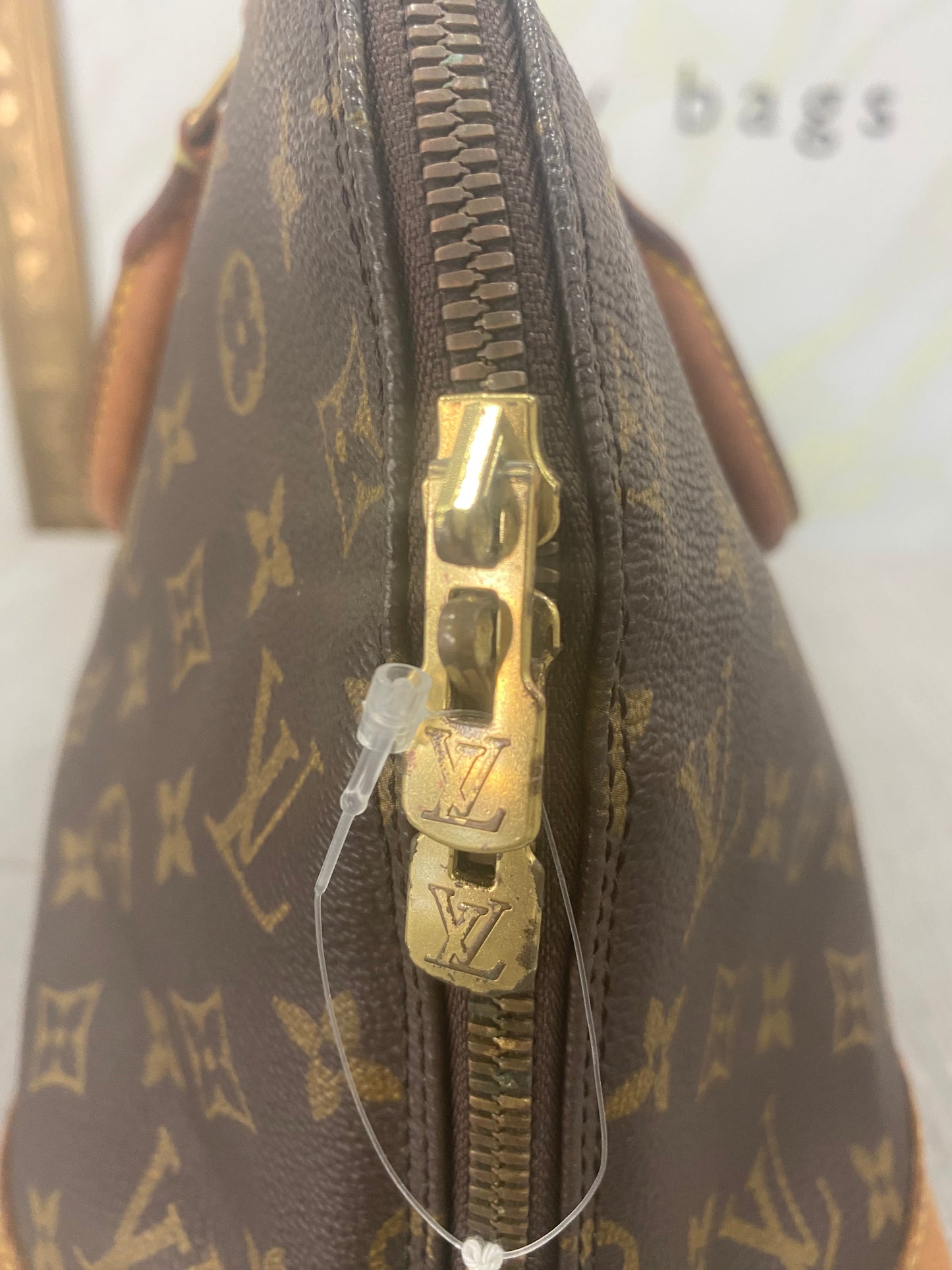 Louis Vuitton Alma PM