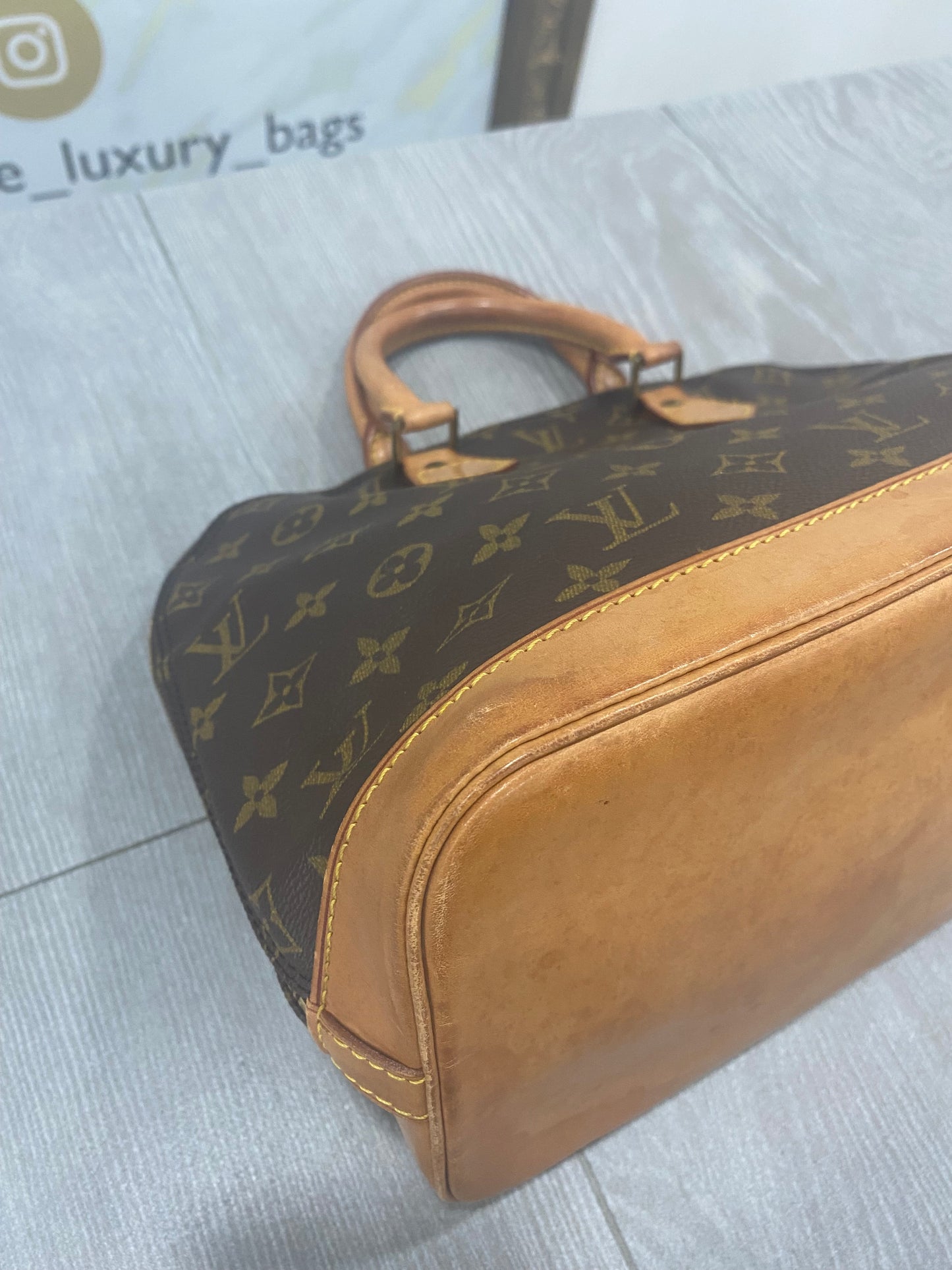 Louis Vuitton Alma PM