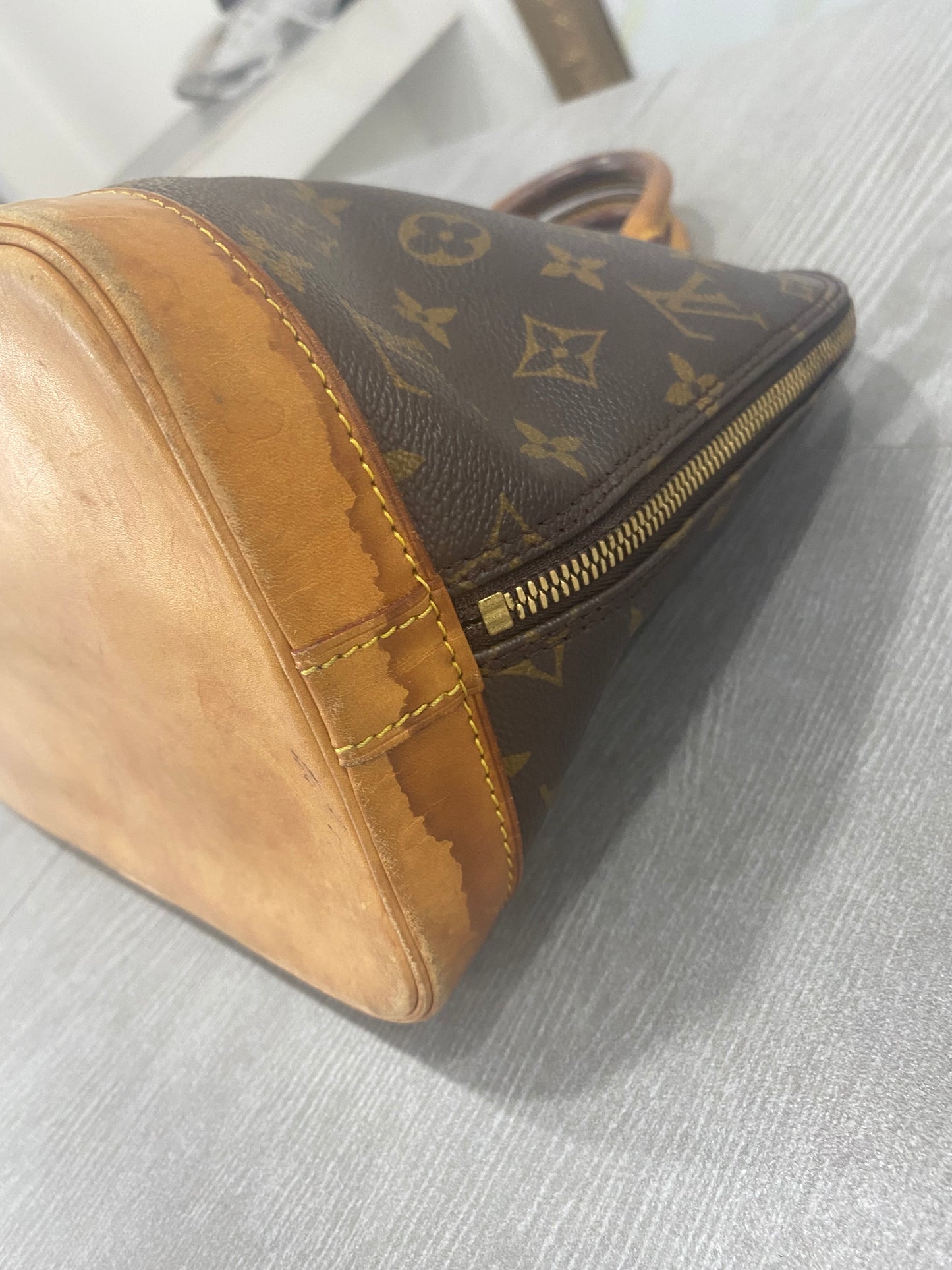 Louis Vuitton Alma PM