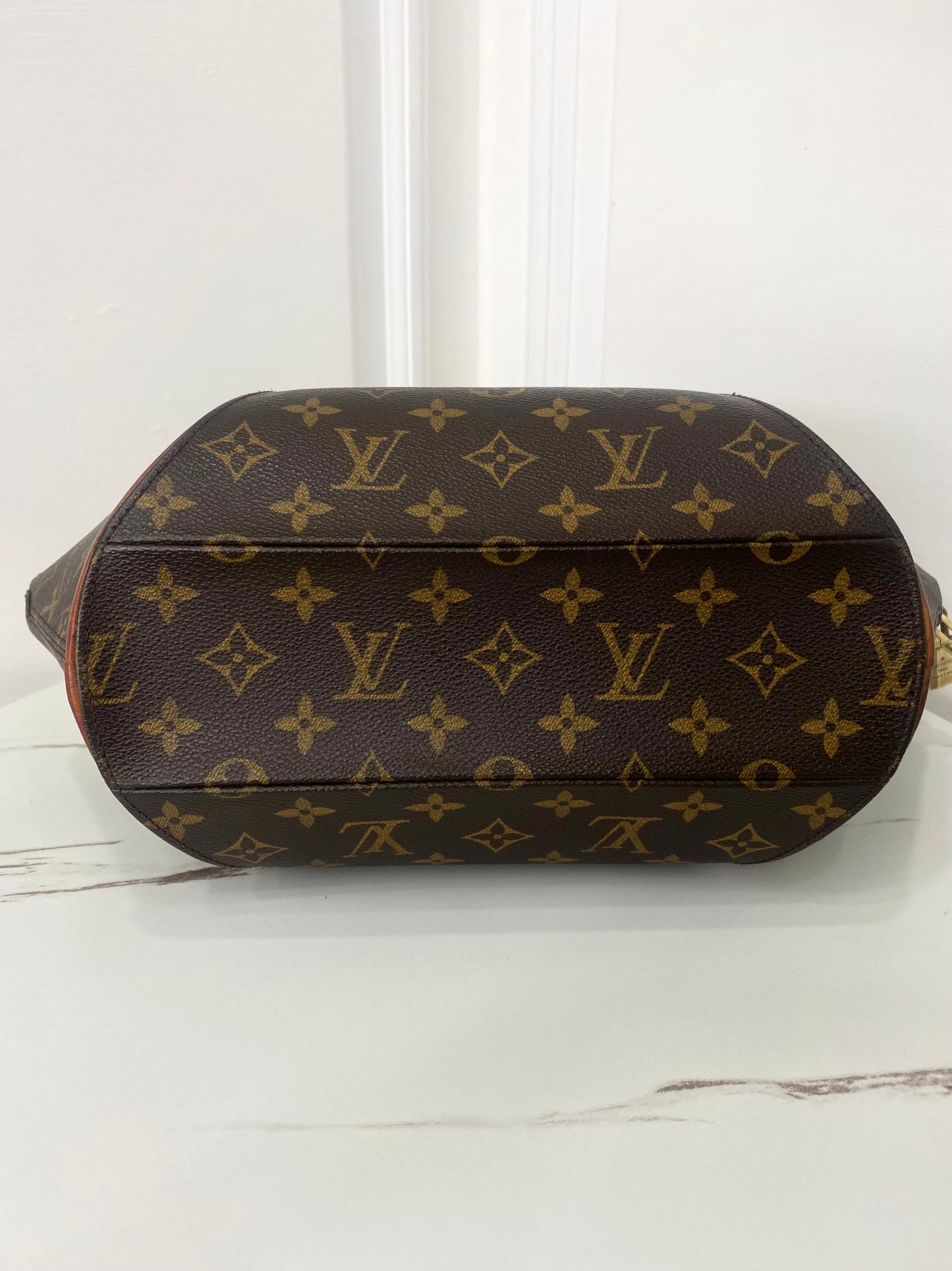 Louis Vuitton Ellipse MM