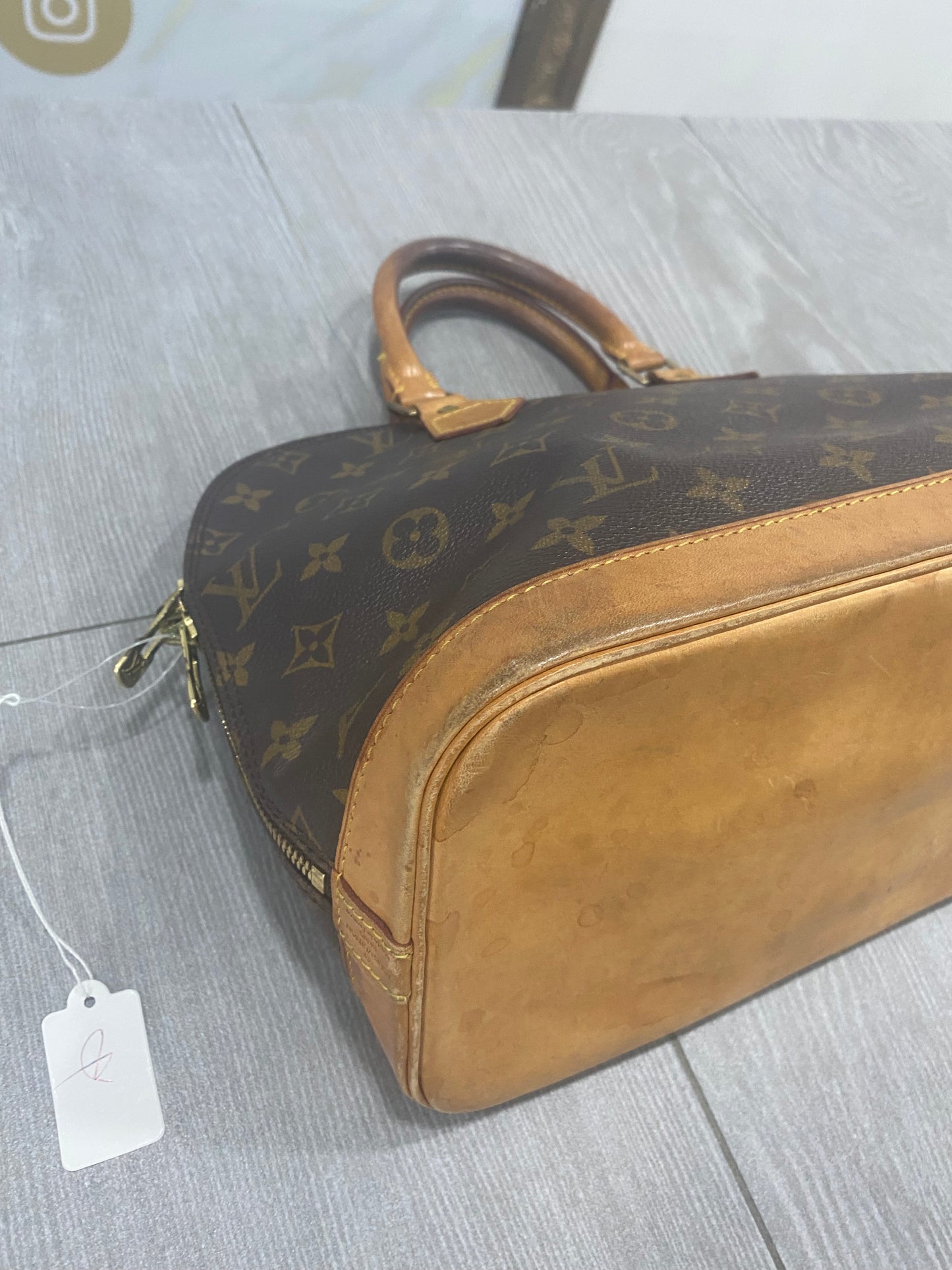 Louis Vuitton Alma PM