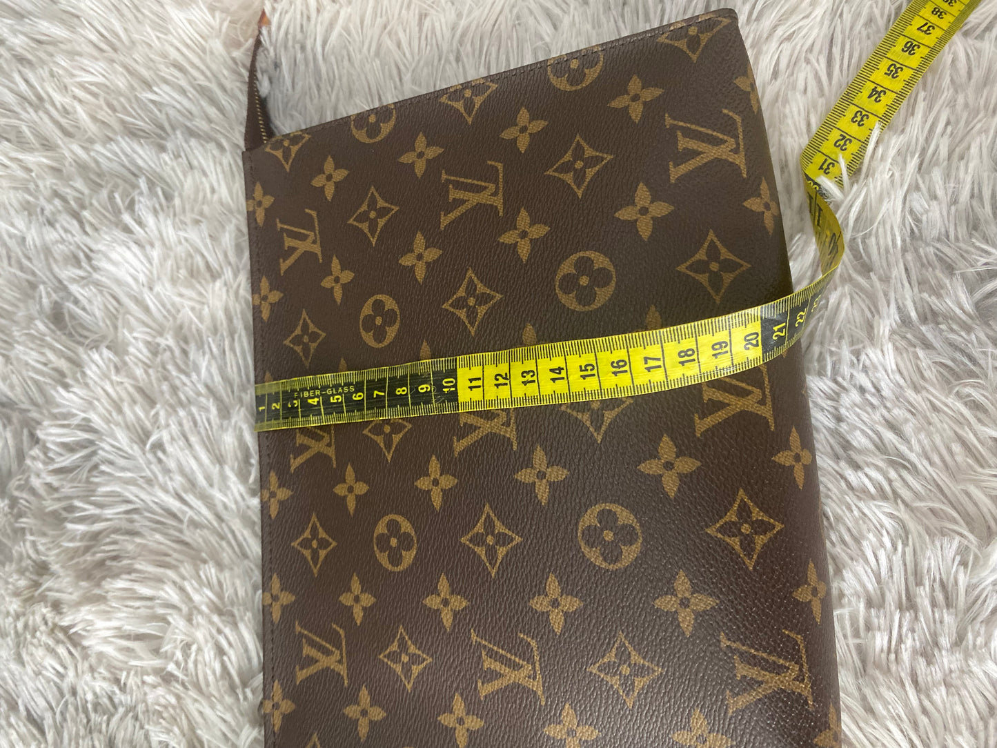 Pochette Louis Vuitton Toilette