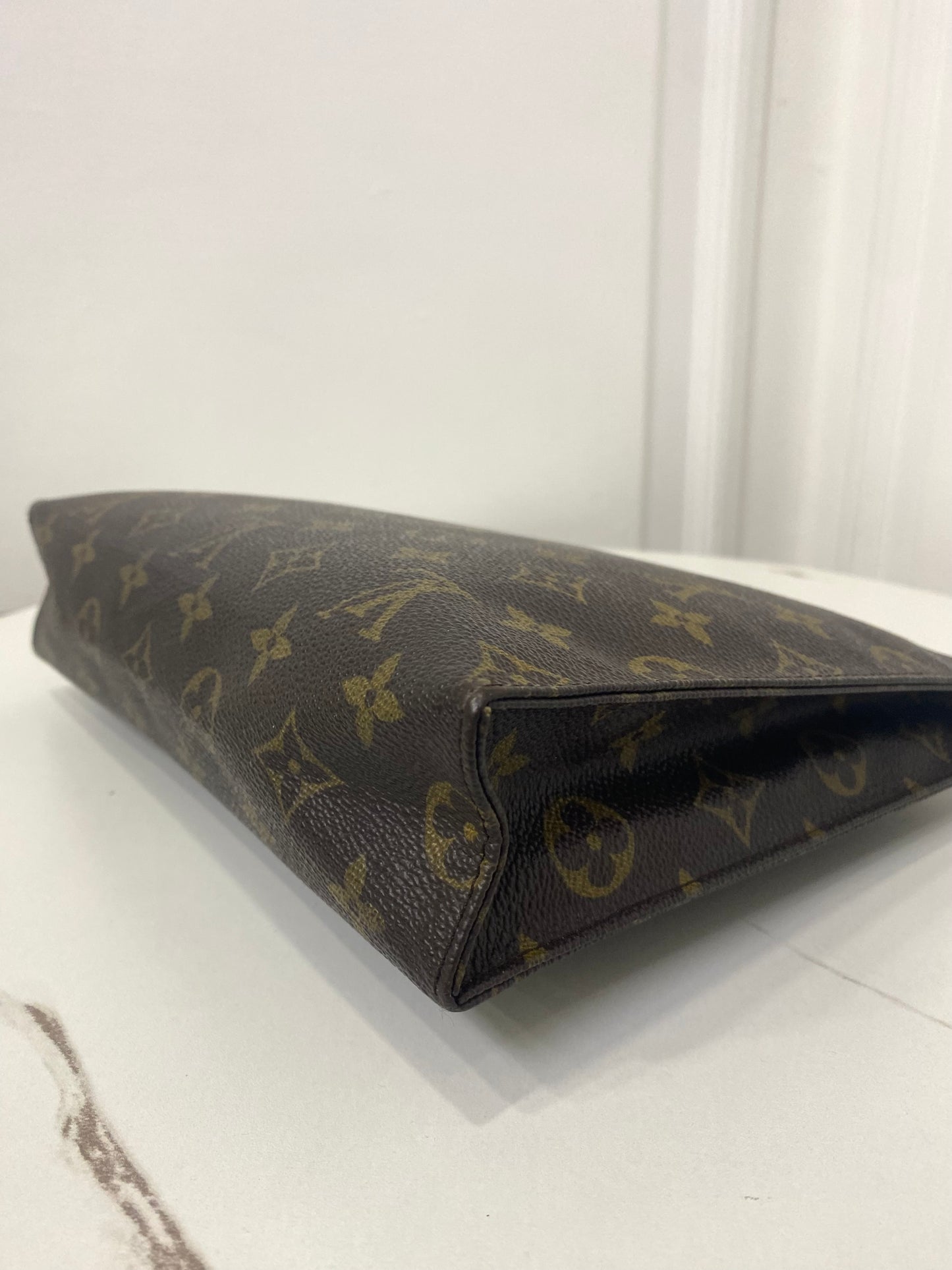 Pochette Louis Vuitton 24cm