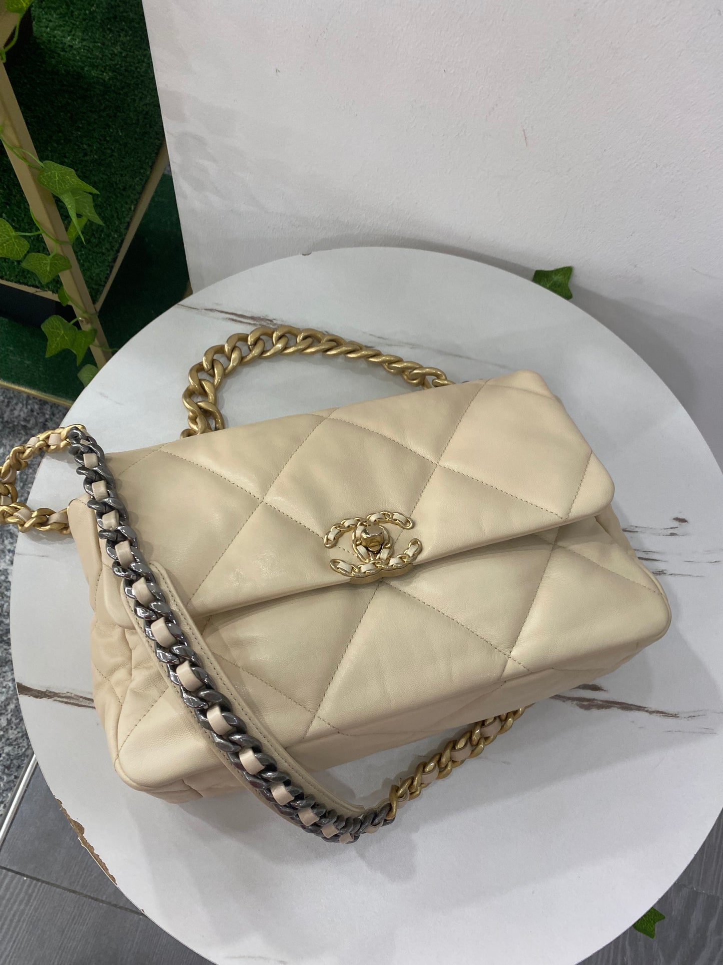 Borsa Chanel 19