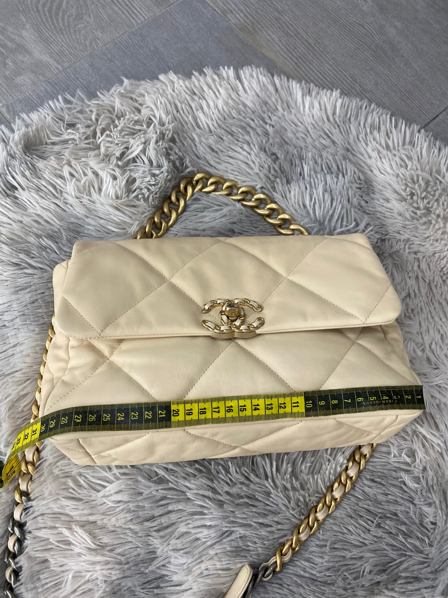 Borsa Chanel 19