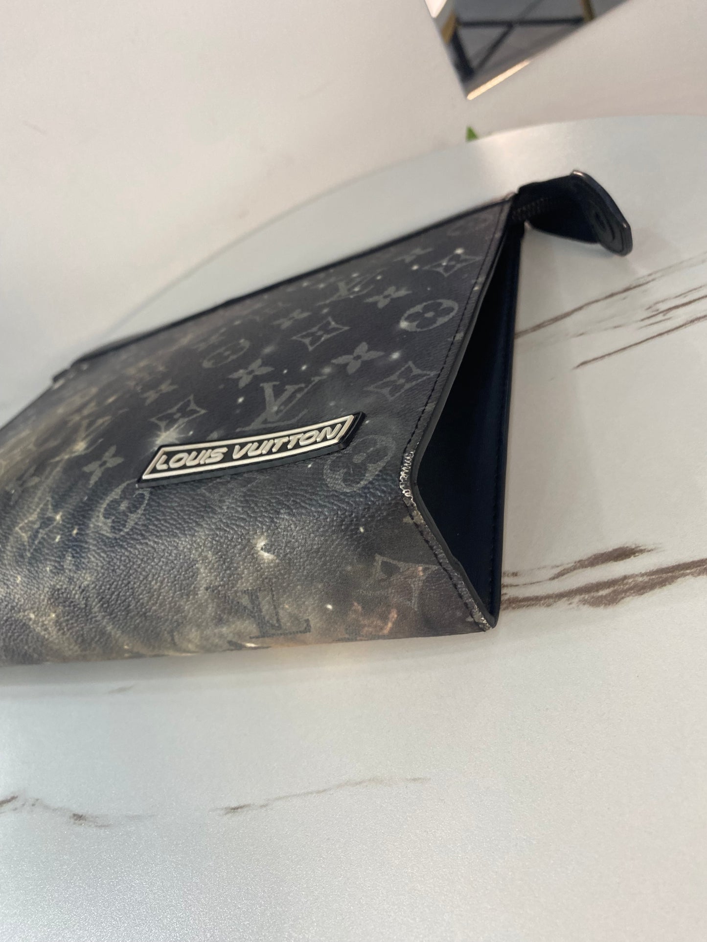 Pochette Louis Vuitton Voyage MM