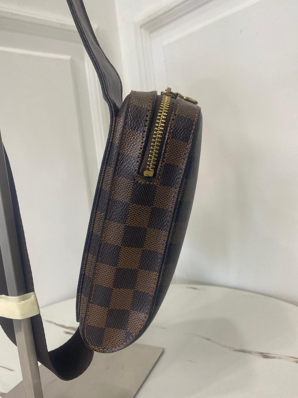 Louis Vuitton Marsupio Geronimos