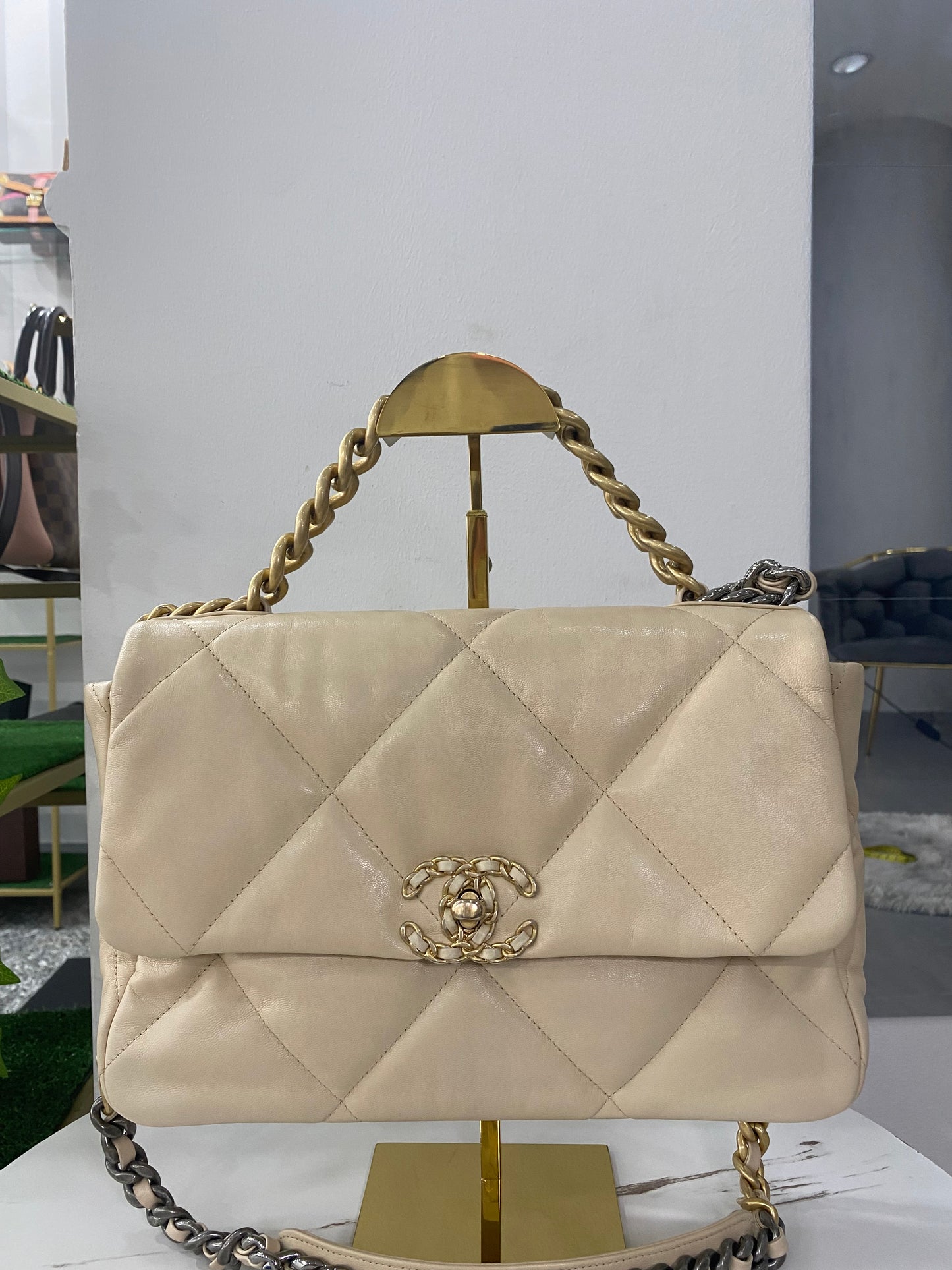 Borsa Chanel 19