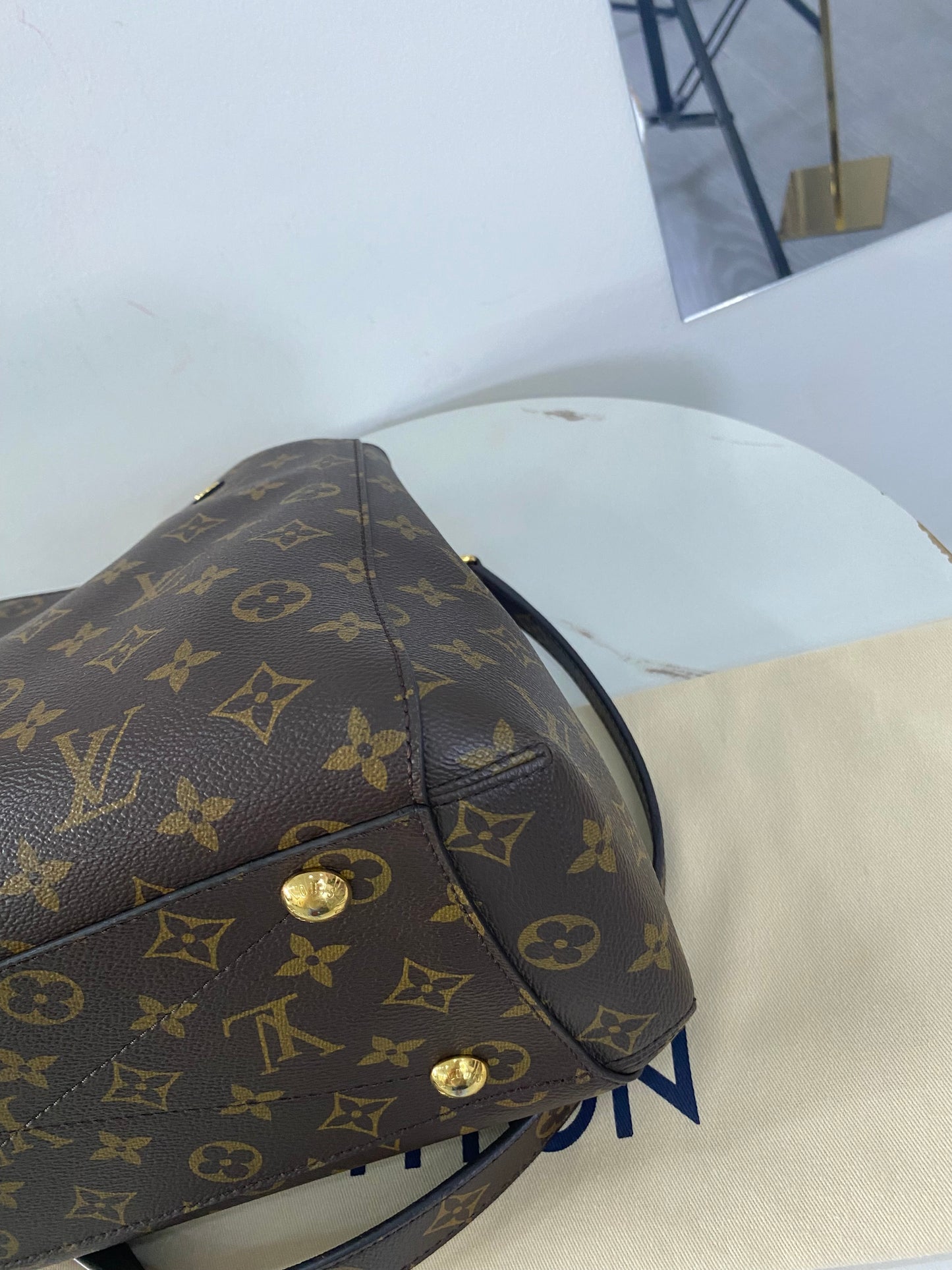 Borsa Louis Vuitton Montaigne MM