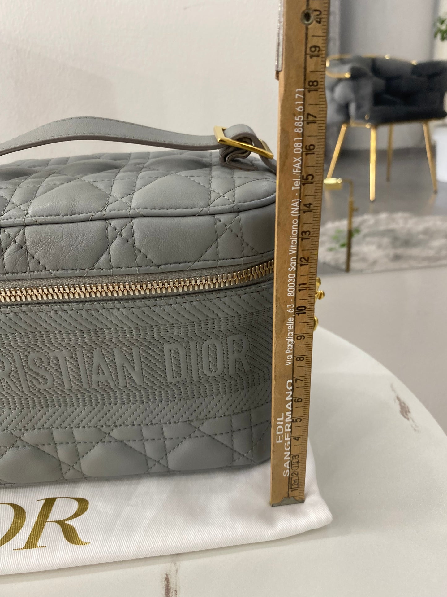 Vanity Christian Dior