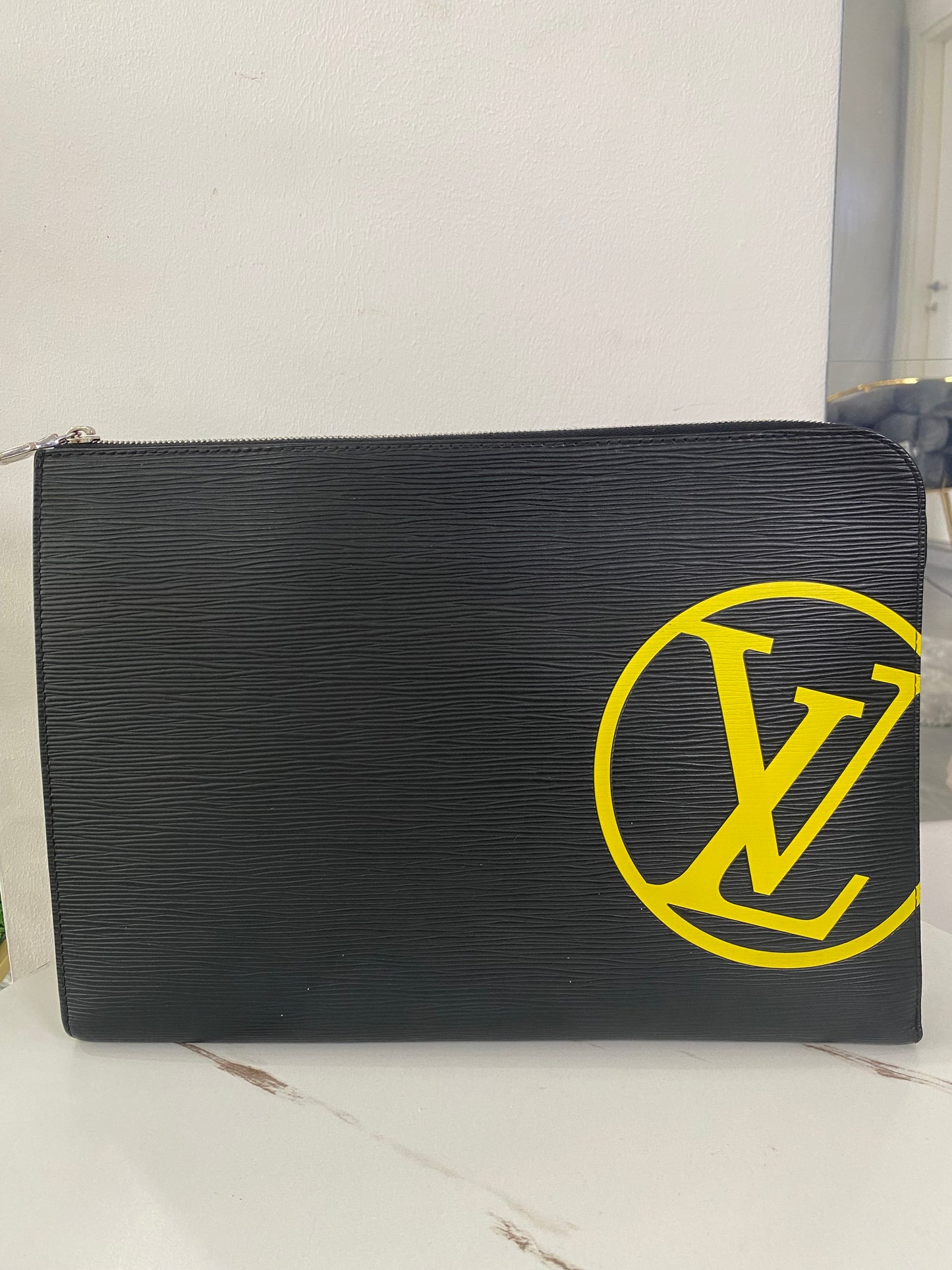 Pochette Louis Vuitton Jour GM