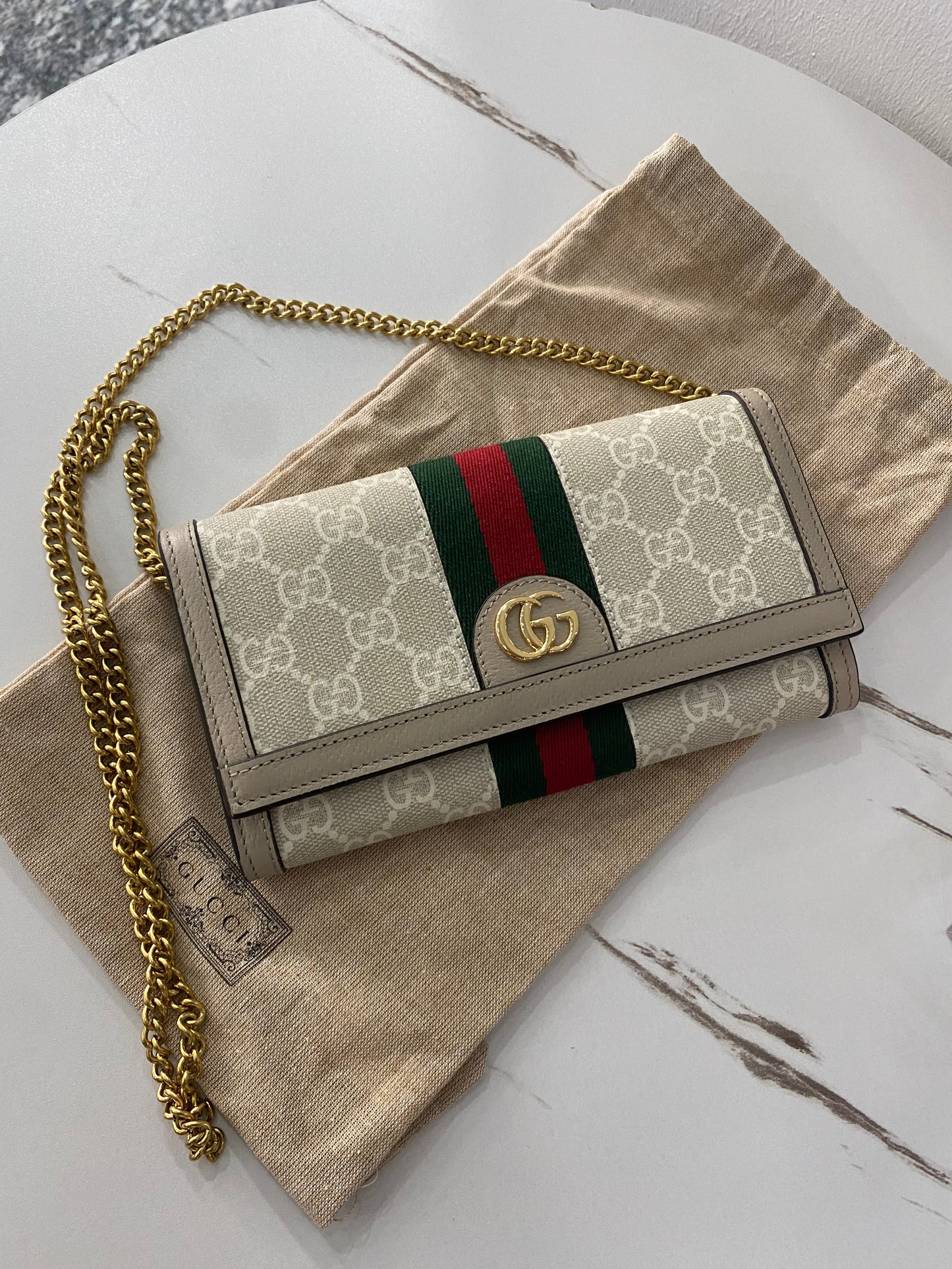 Portafoglio con tracolla Gucci Ophidia GG