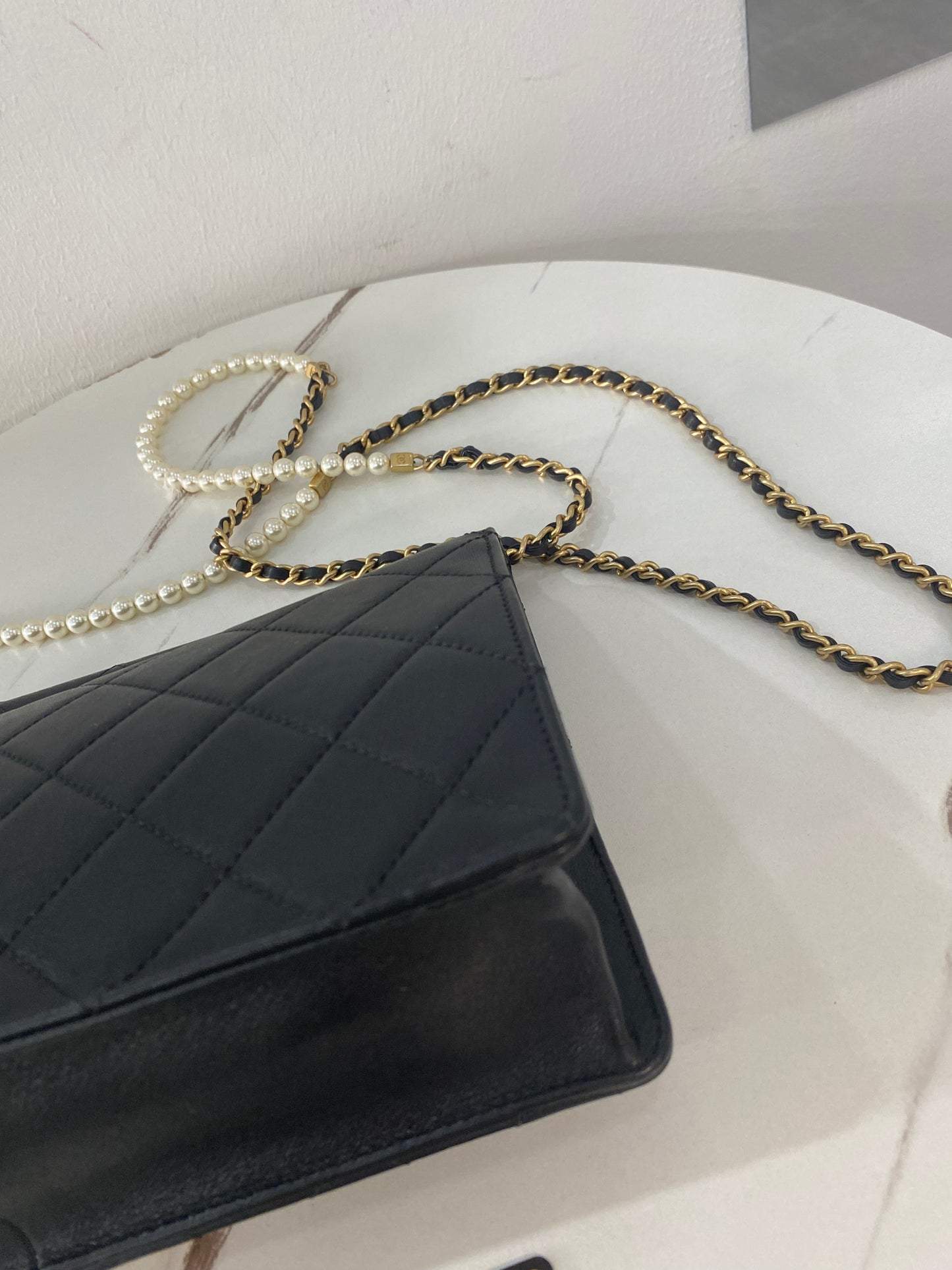Borsa Chanel Classic Pearl Chain Flap Bag